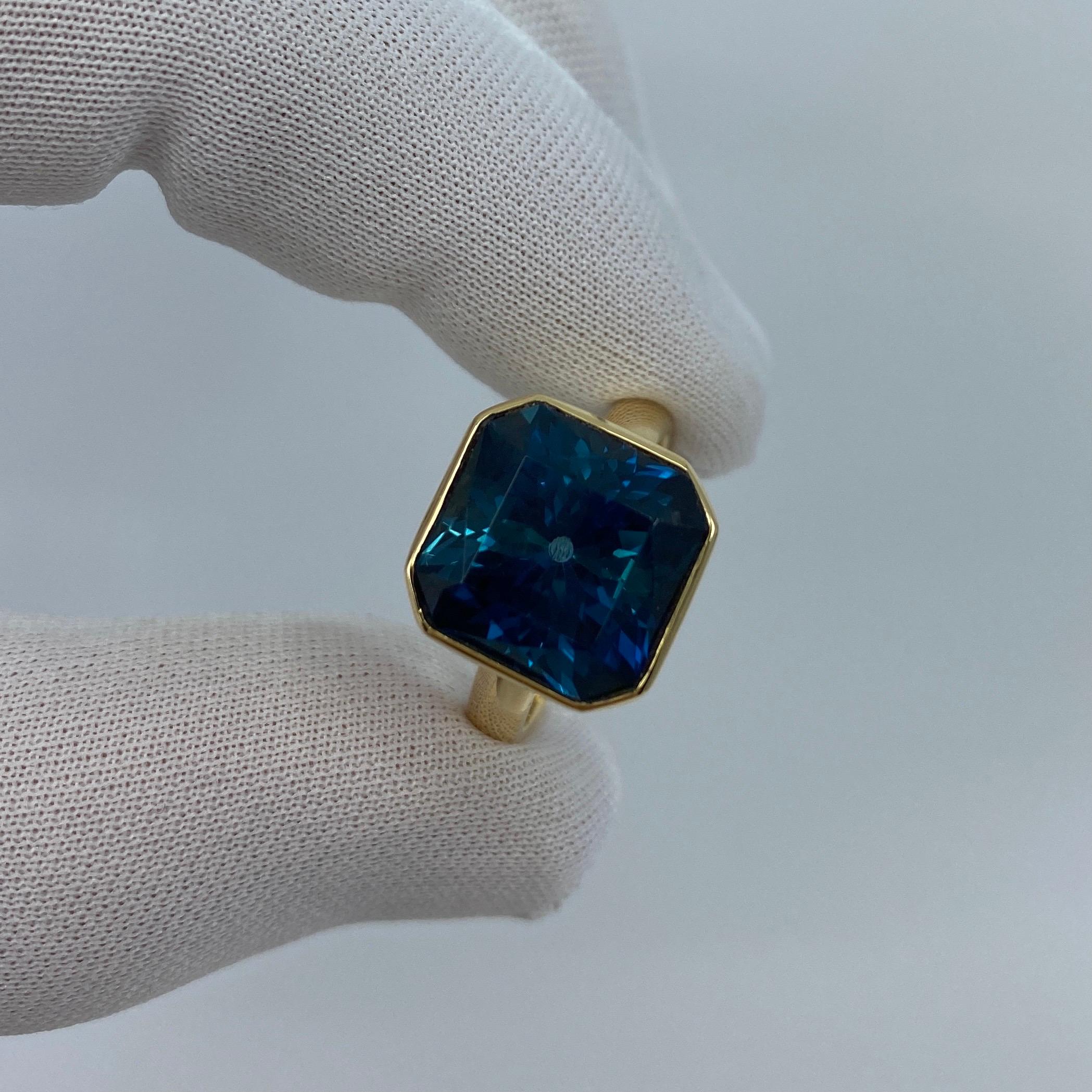 Grande bague en or 18 carats faite à la main avec topaze bleue de Londres de 11,93 carats, taille carrée fantaisie Unisexe en vente
