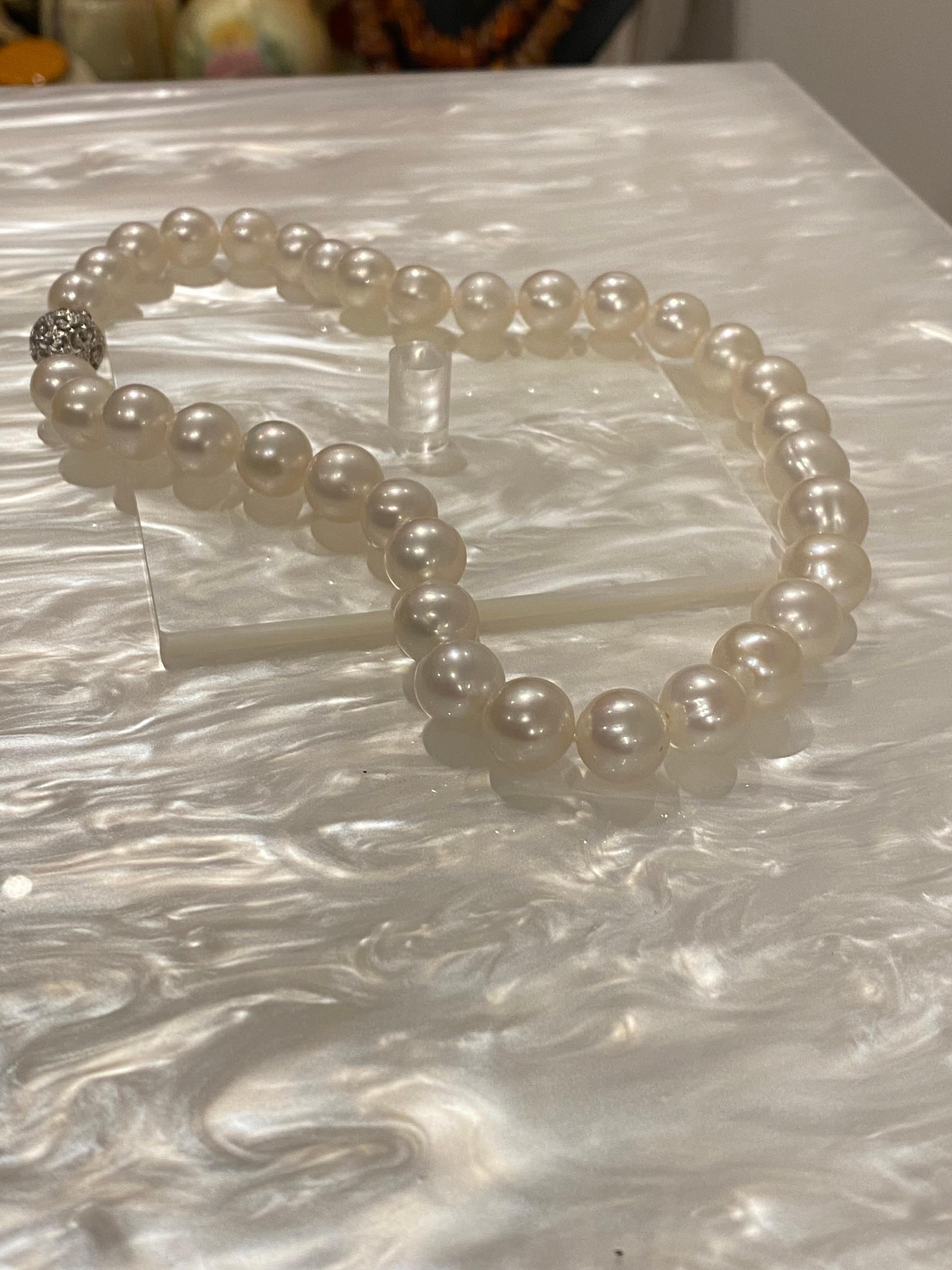 Large 11mm-14mm Cultured Pearl Necklace. Gold & Diamond Clasp. Valued at $4850! In Excellent Condition For Sale In MELBOURNE, AU