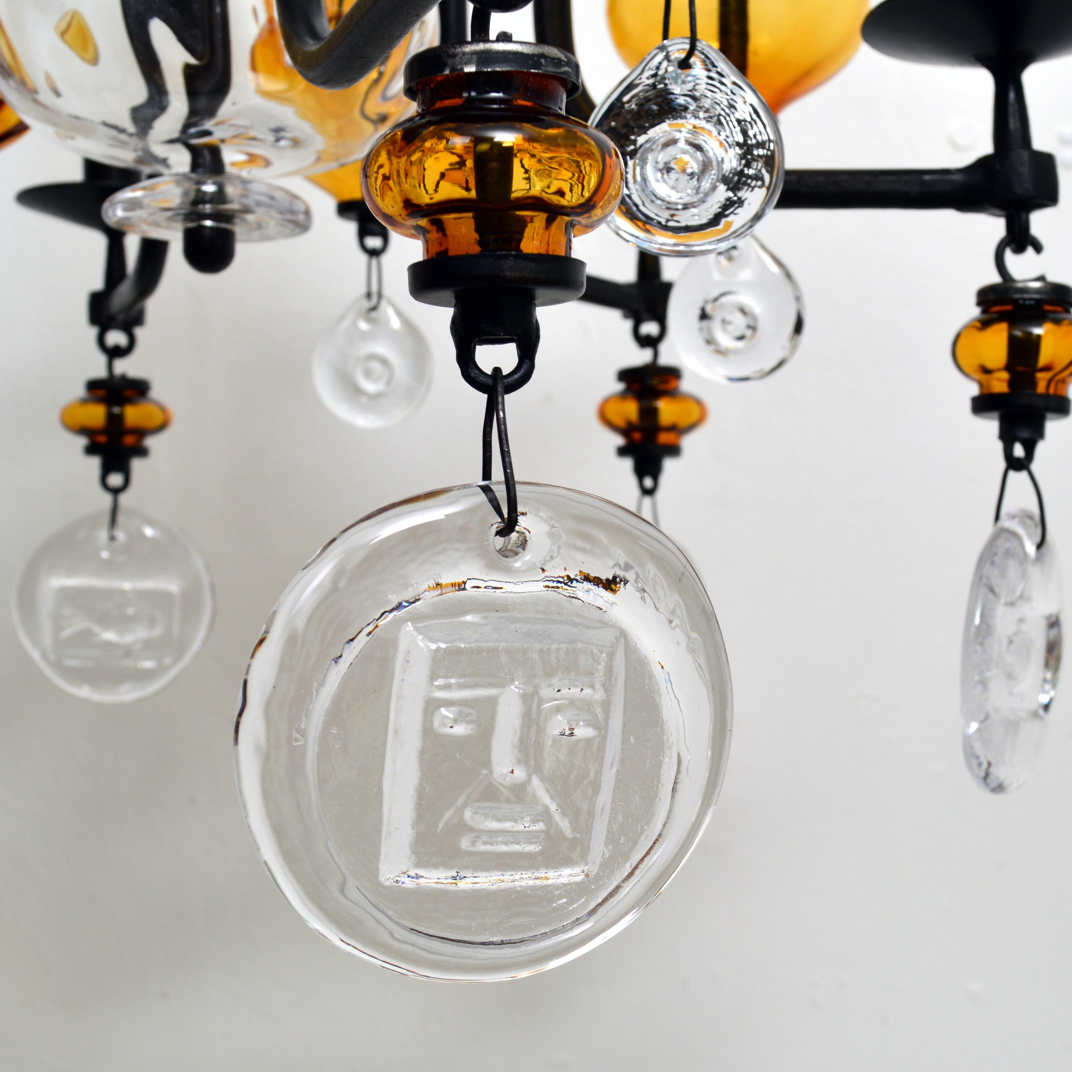 Candelabro grande de 12 brazos de cristal ámbar y hierro de Erik Höglund Suecia en venta 4