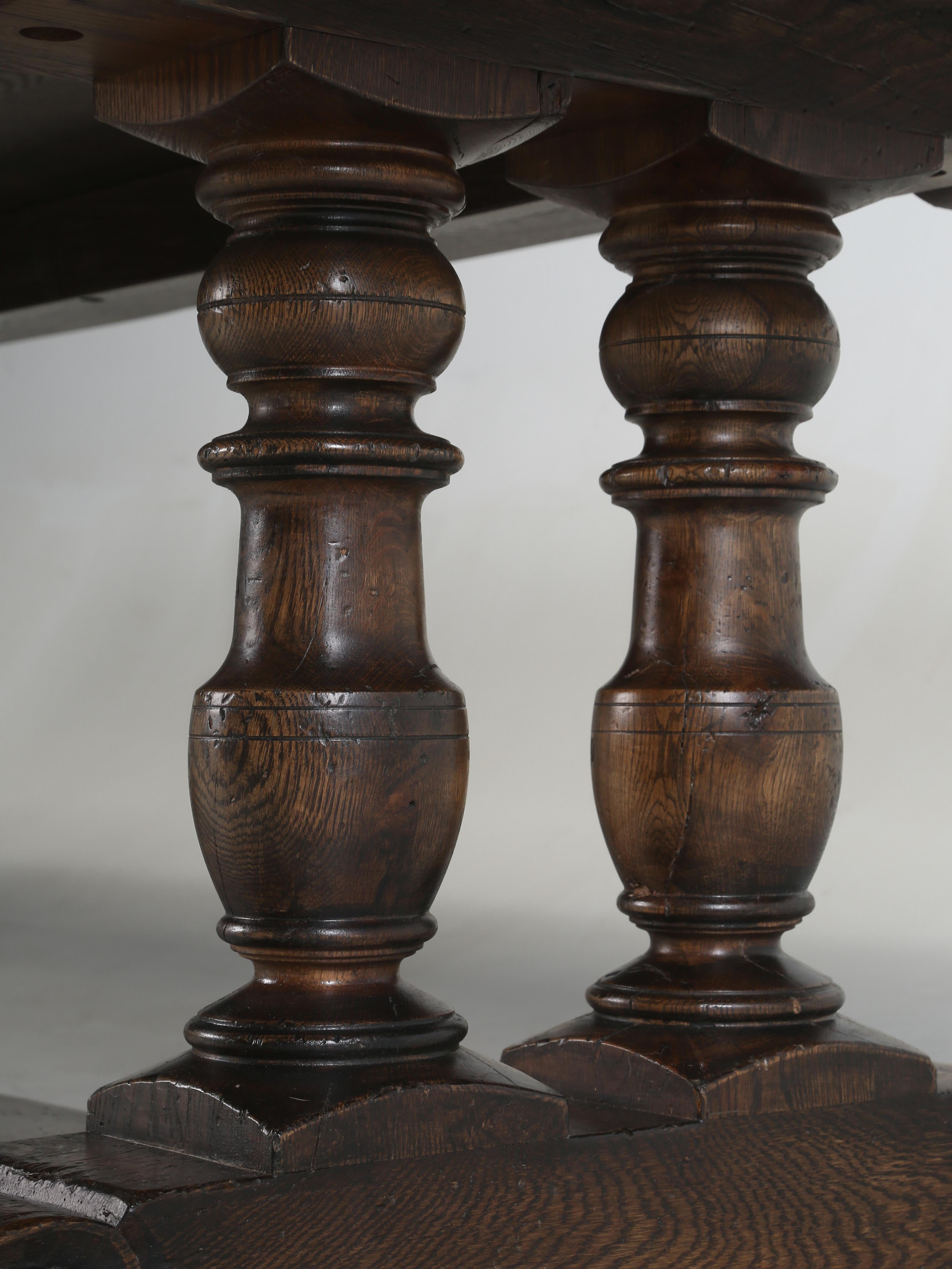 Großer 12' Country Reclaimed Oak Trestle Esstisch in jeder Größe oder Farbe hergestellt im Angebot 2