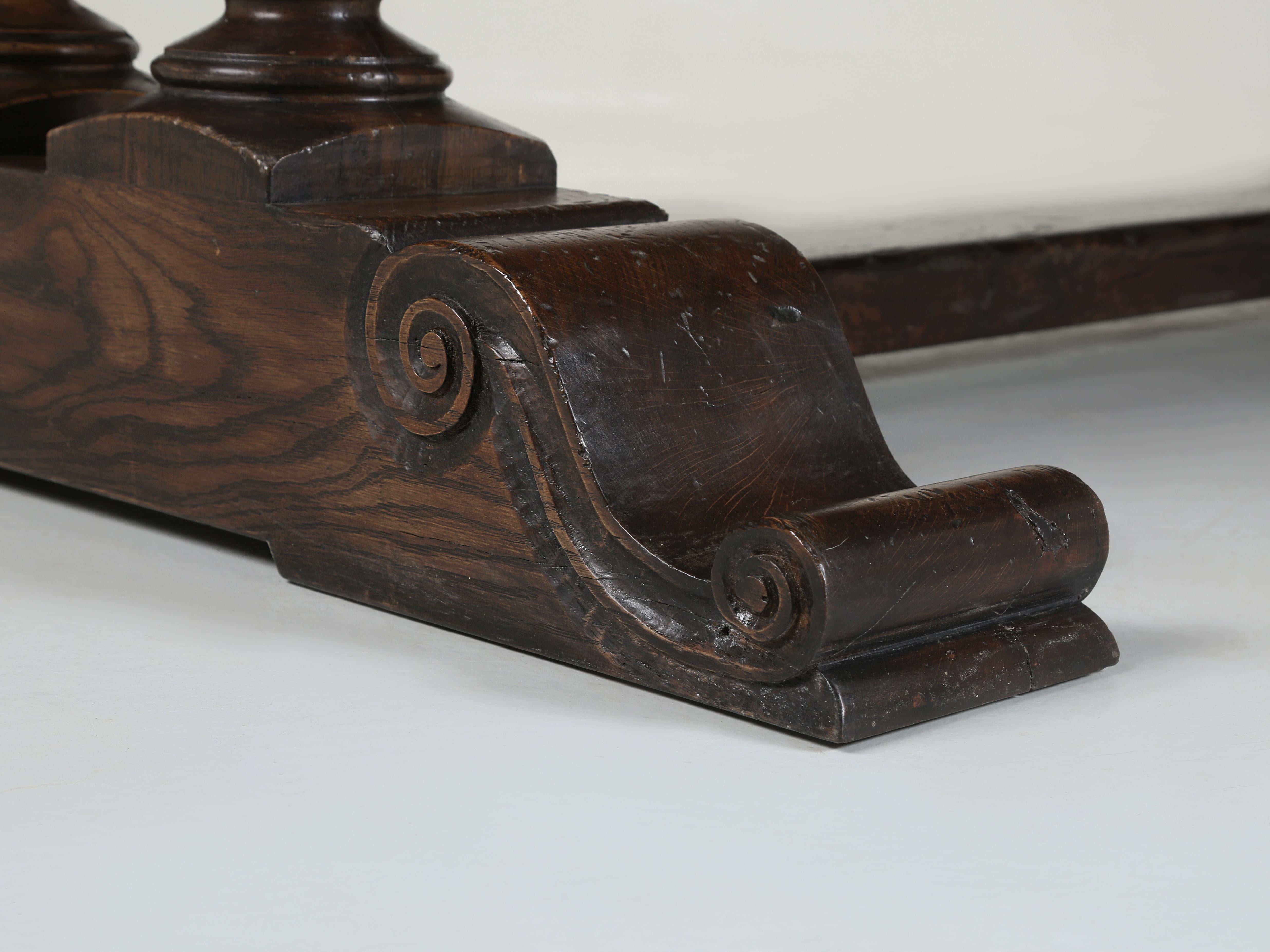 Großer 12' Country Reclaimed Oak Trestle Esstisch in jeder Größe oder Farbe hergestellt im Angebot 6