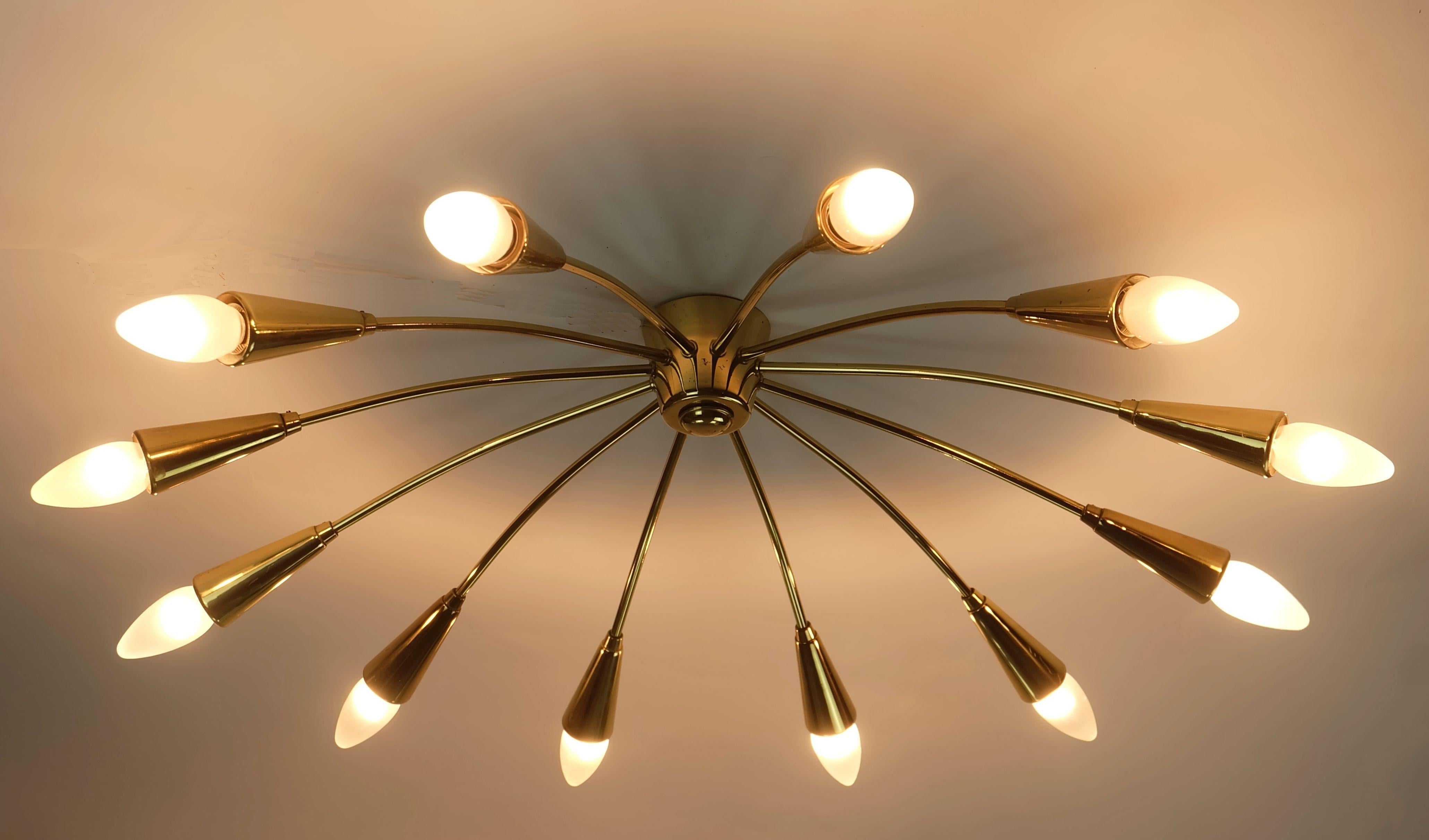 große 12-Licht 1950er Mitte Jahrhundert Sputnik Spinne CEILING LIGHT Messing Kronleuchter im Angebot 3