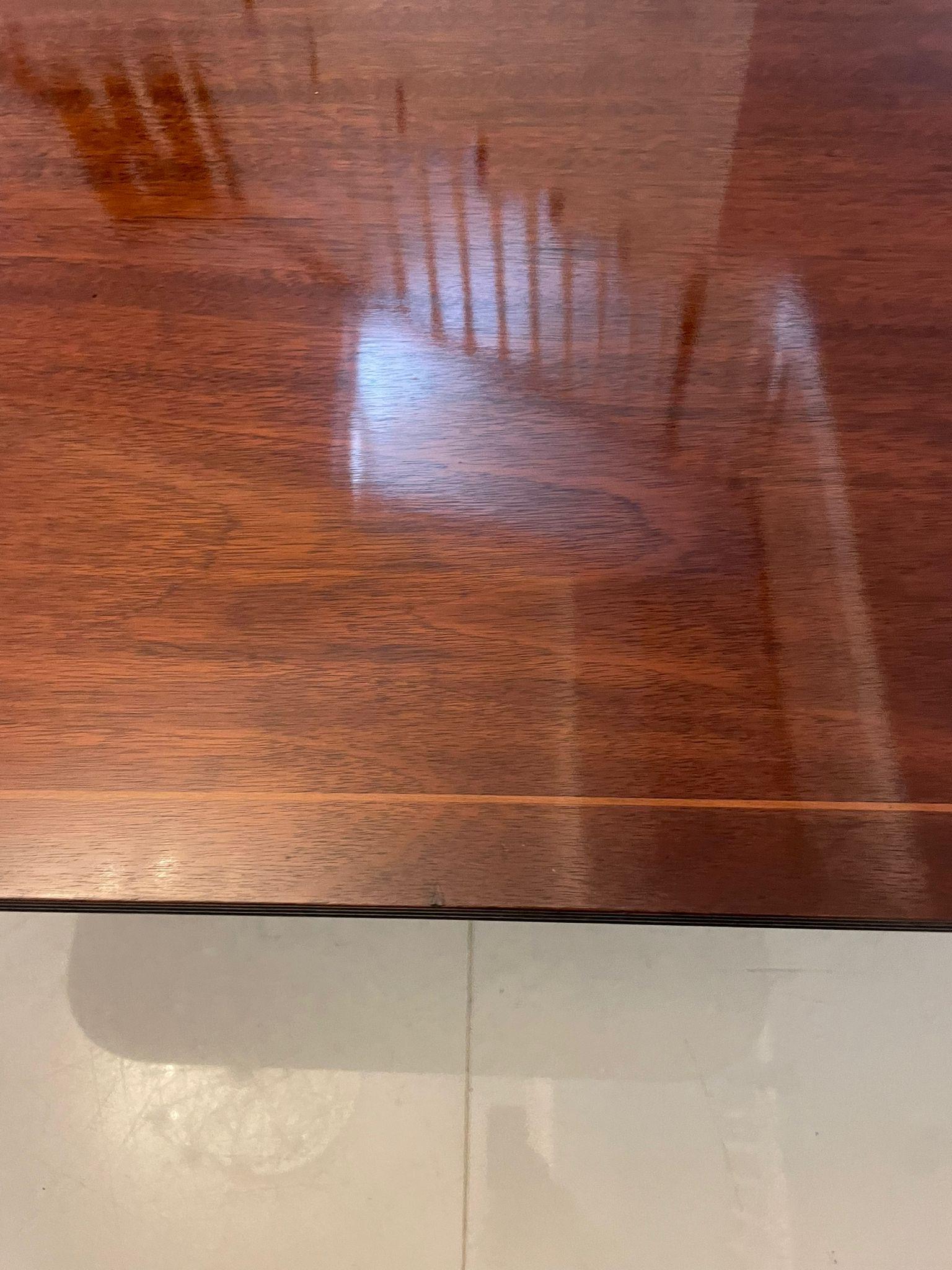 Grande table à manger 12 places en acajou de qualité ancienne avec deux piliers 74 x 122 x 224 6