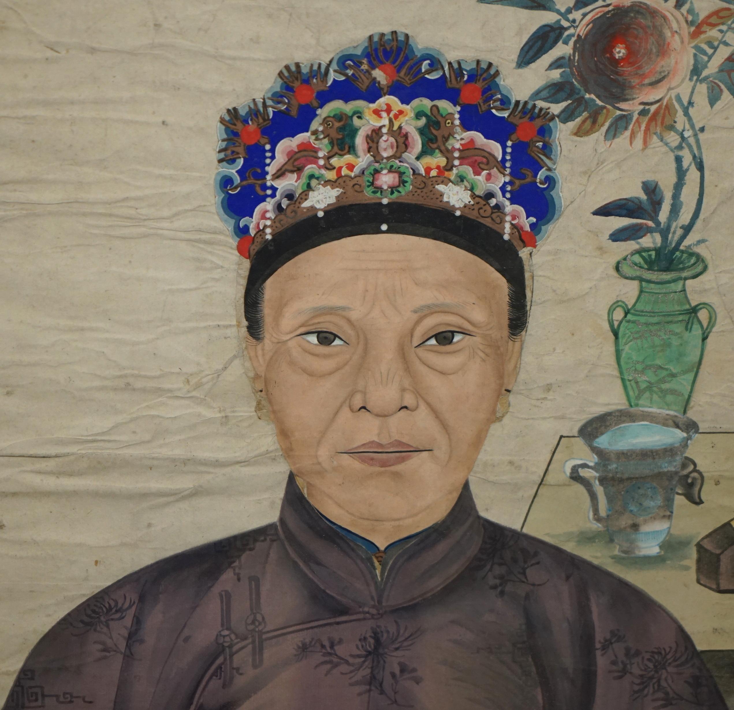 LARGE 138X114CM ANTIQUE CHINESE ANCESTRAL PORTRAIT WITH LOVELY BLACK FRAMe For Sale 2