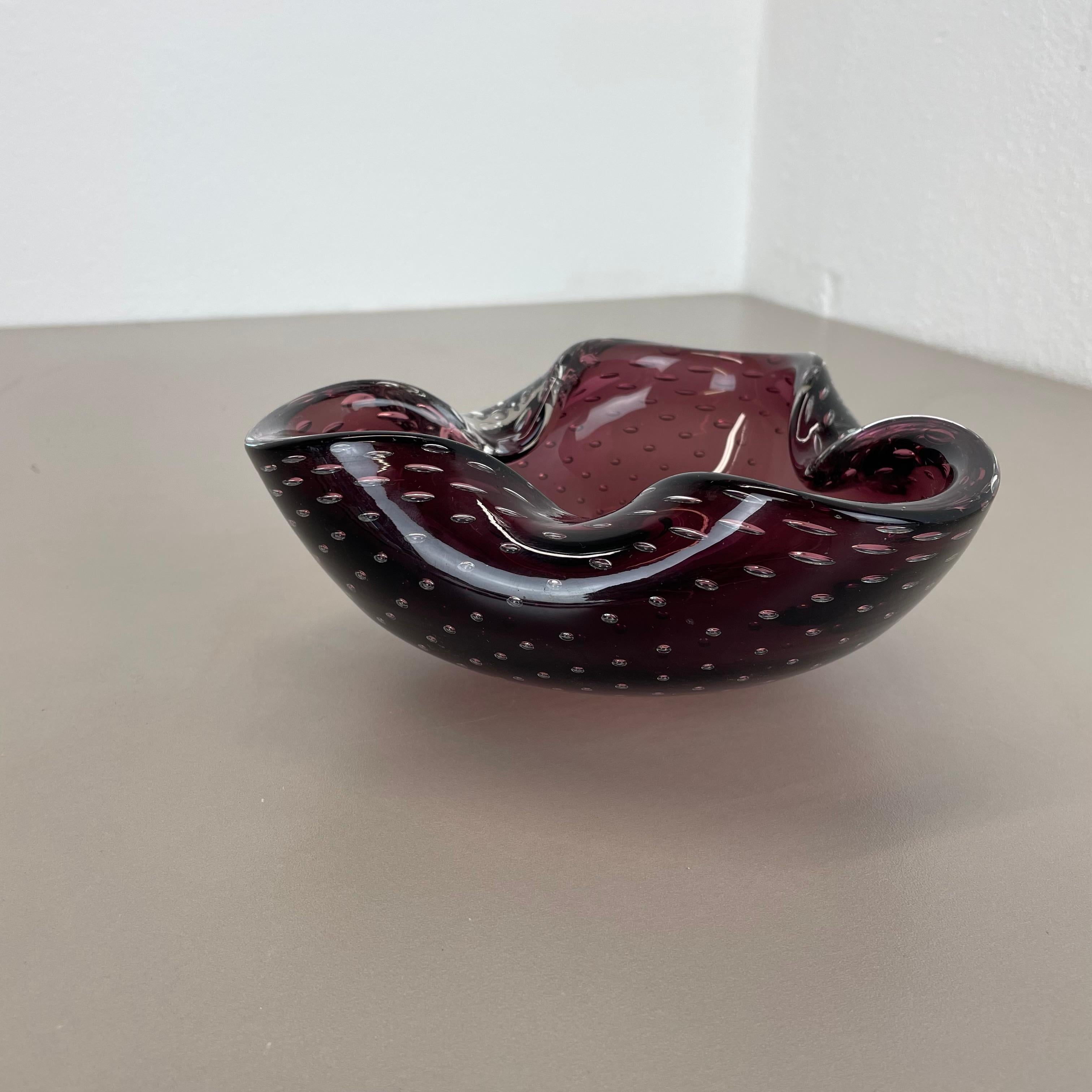 Mid-Century Modern Large 1.3kg Murano Glass Bullicante purple Bubble Bowl Element Shell Italy, 1970 For Sale