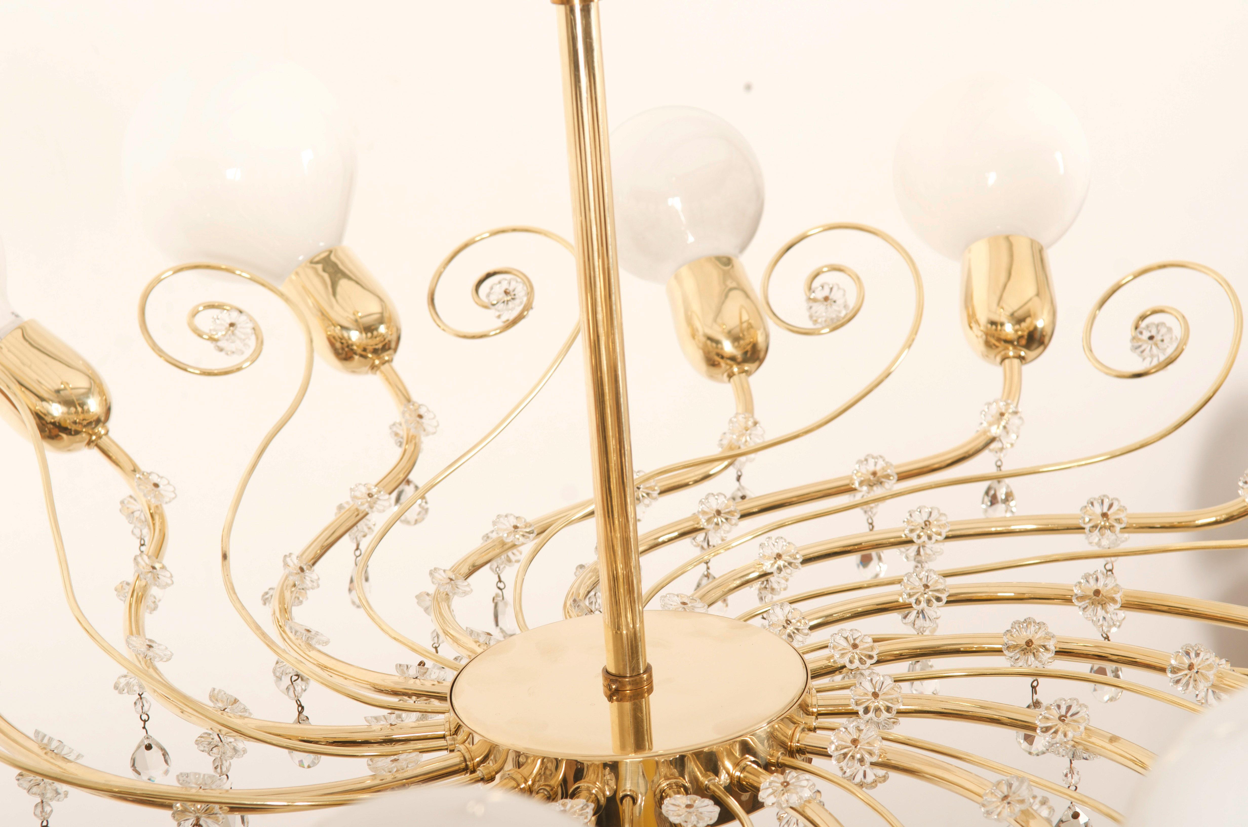 Mid-20th Century Large 14 Arms Chandelier by J.L Lobmeyr For Sale