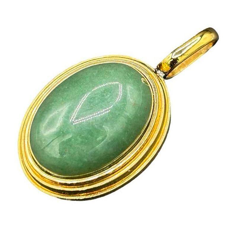 Américain Grand pendentif ovale en or 14 carats à gradins en aventurine naturelle en vente