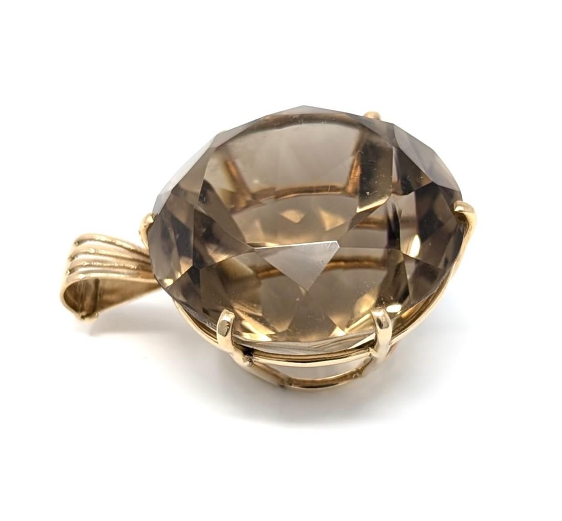 Taille ronde Grand pendentif vintage rond en or jaune massif 14 carats avec citrine fumée signé JP en vente