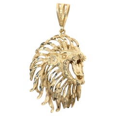 Grande ciondolo a forma di leone in oro giallo massiccio 14 carati con taglio di diamante