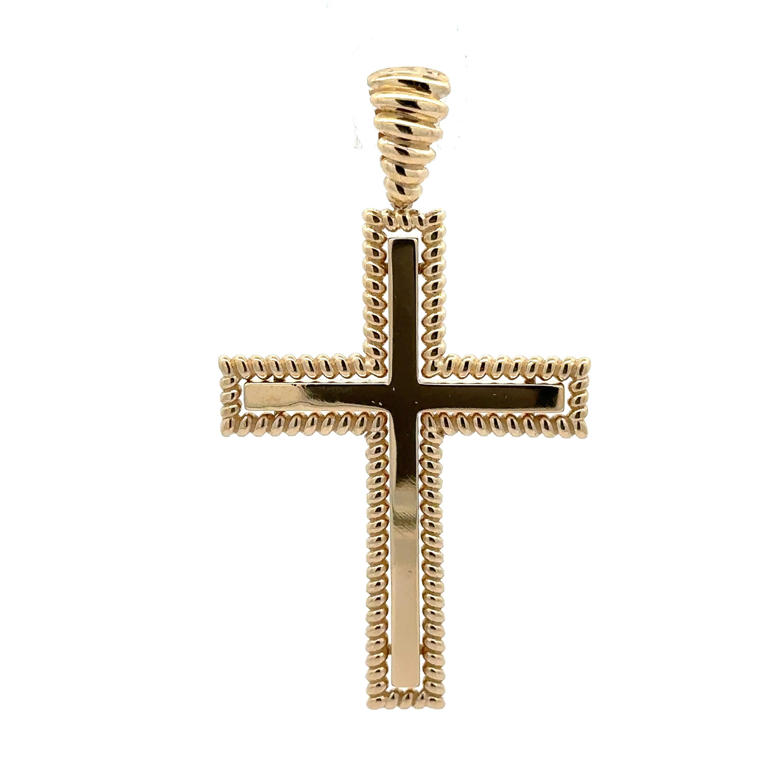Grand pendentif croix en or jaune 14 carats poli au centre avec cadre en fil de fer torsadé en vente 7