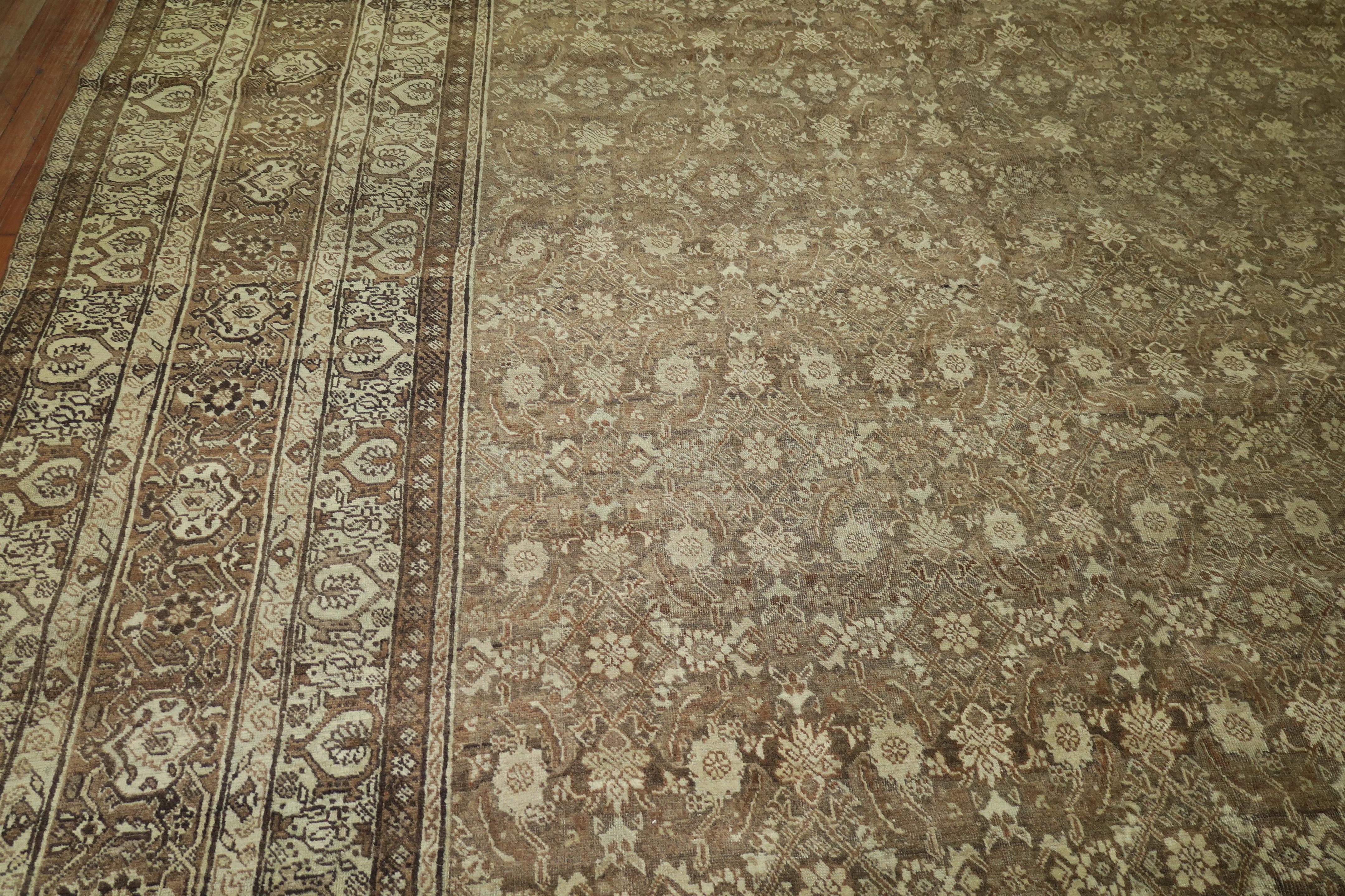 Grand tapis carré persan Tabriz Brown du 20e siècle en vente 7