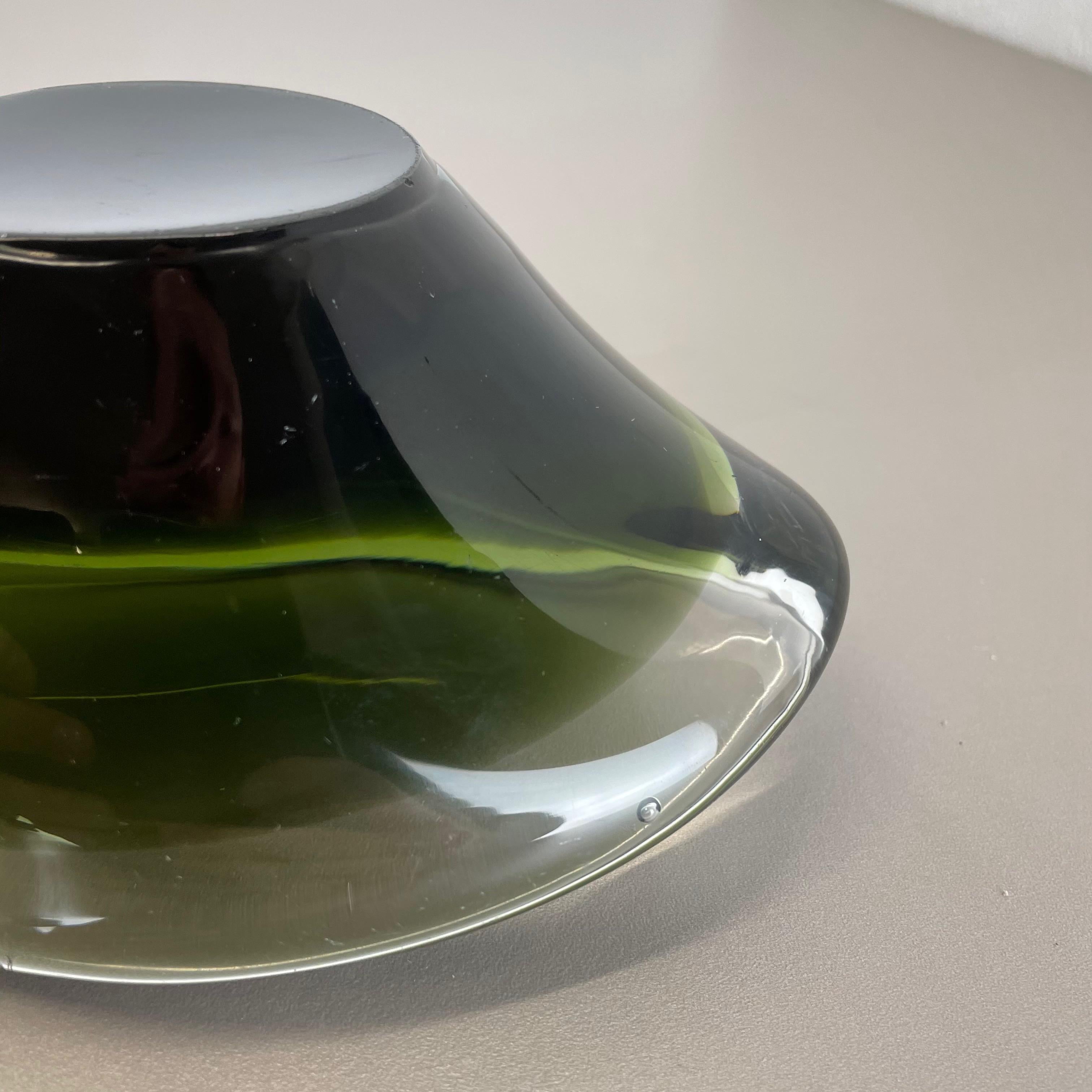 Large 1, 5kg Murano Sculptural Glass Element Shell Ashtray Murano, Italy, 1970 For Sale 10