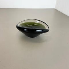 Large 1, 5kg Murano Sculptural Glass Element Shell Ashtray Murano, Italy, 1970
