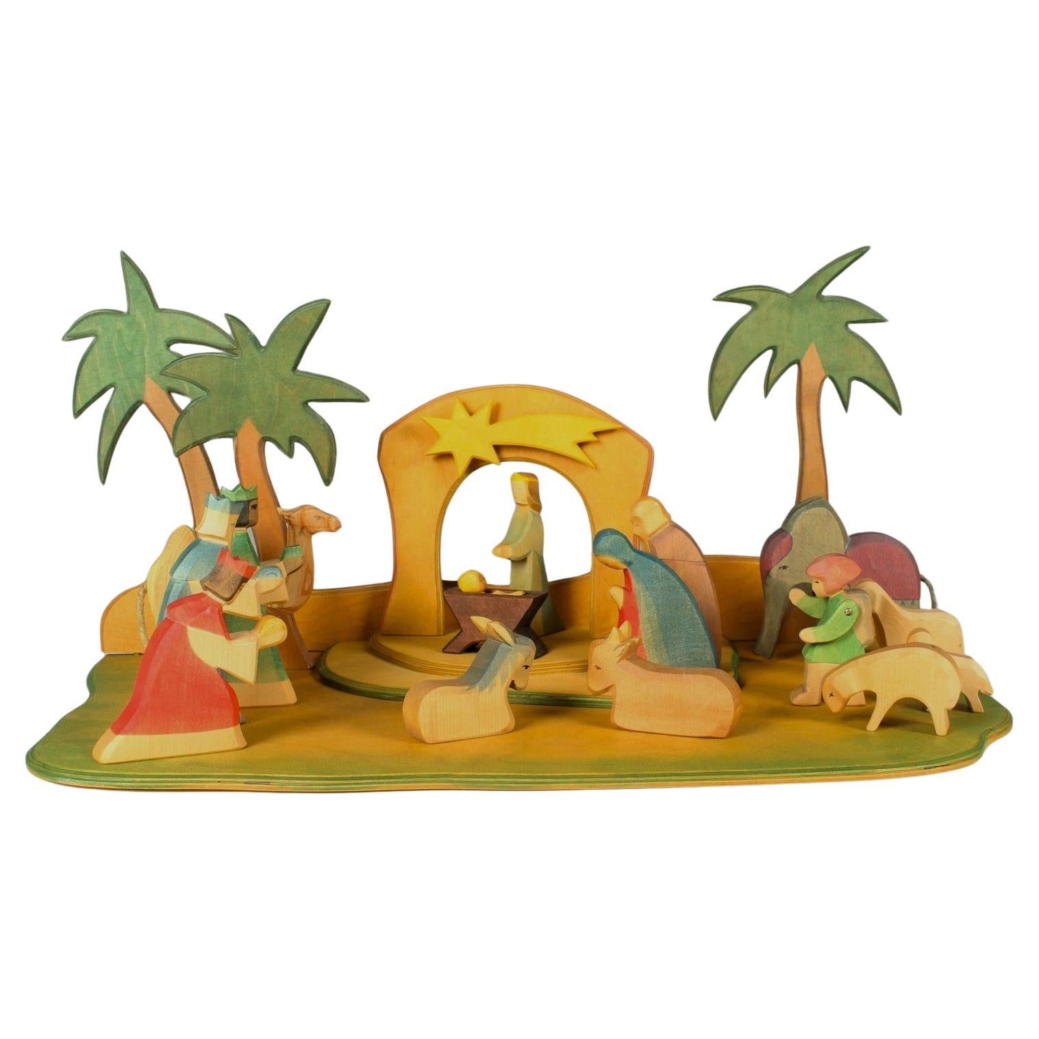 Großes 16-teiliges Nativity-Set von Ostheimer, handgeschnitzt, zertifiziert, Weihnachtsring im Angebot