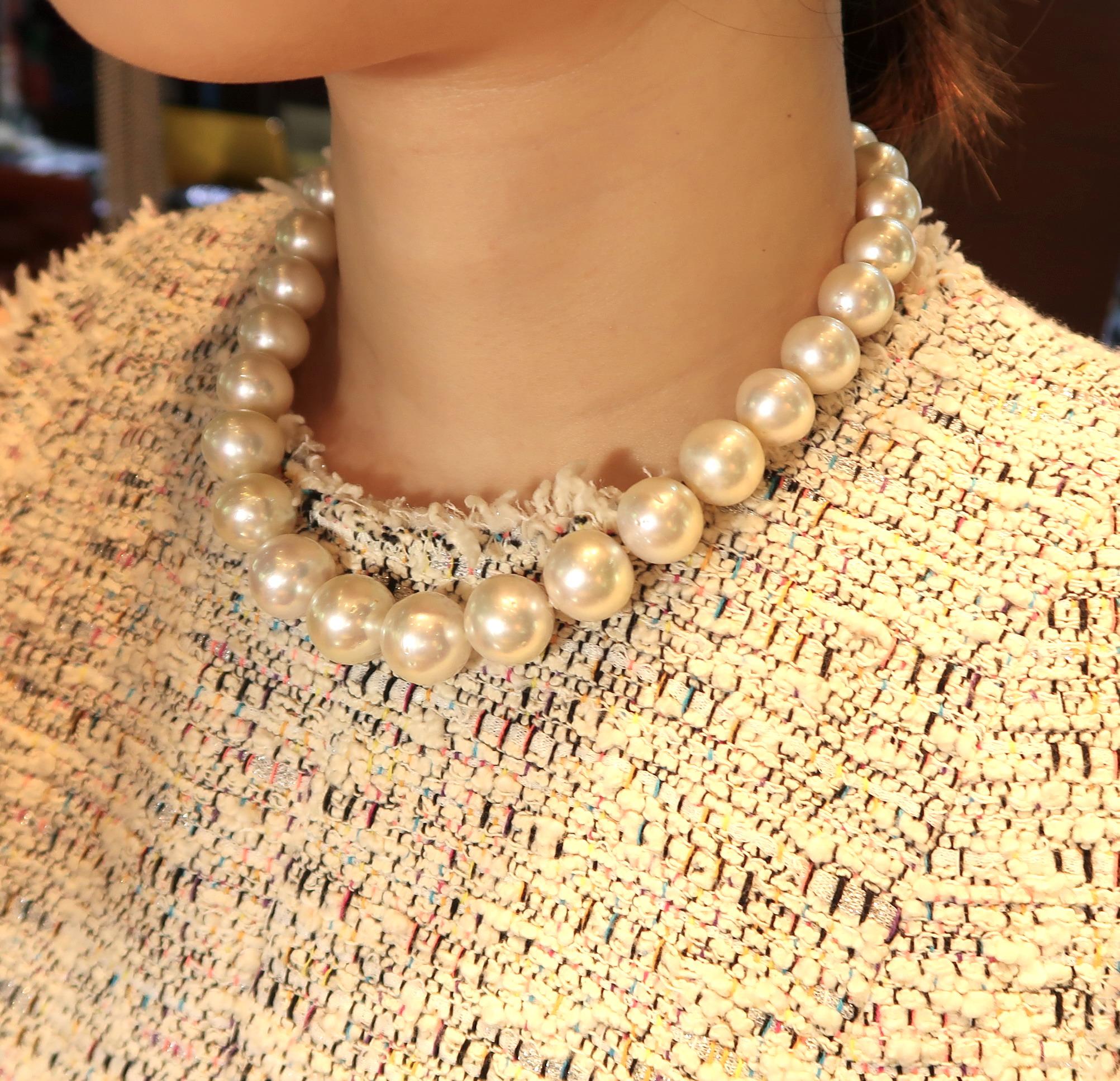 large south sea pearl necklace