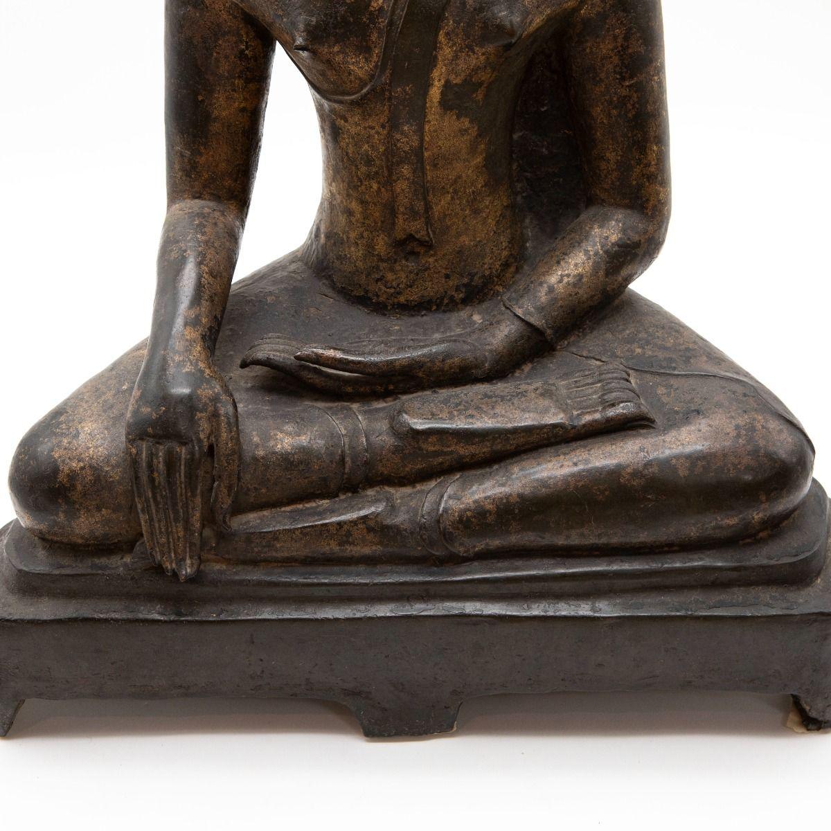 XVIIIe siècle et antérieur Grand bouddha du Siam en bronze doré des XVIe et XVIIe siècles, de style Sukhothai en vente
