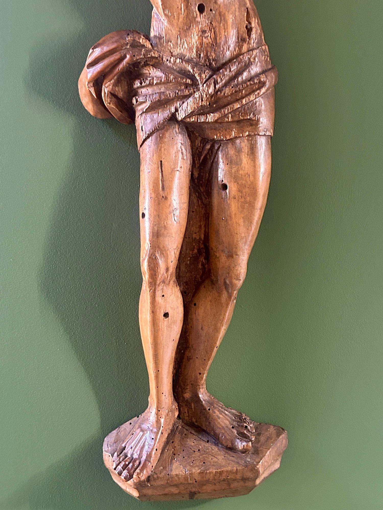 Grande scultura di San Sebastiano in legno di tiglio intagliato tedesco del XVI secolo in vendita 3