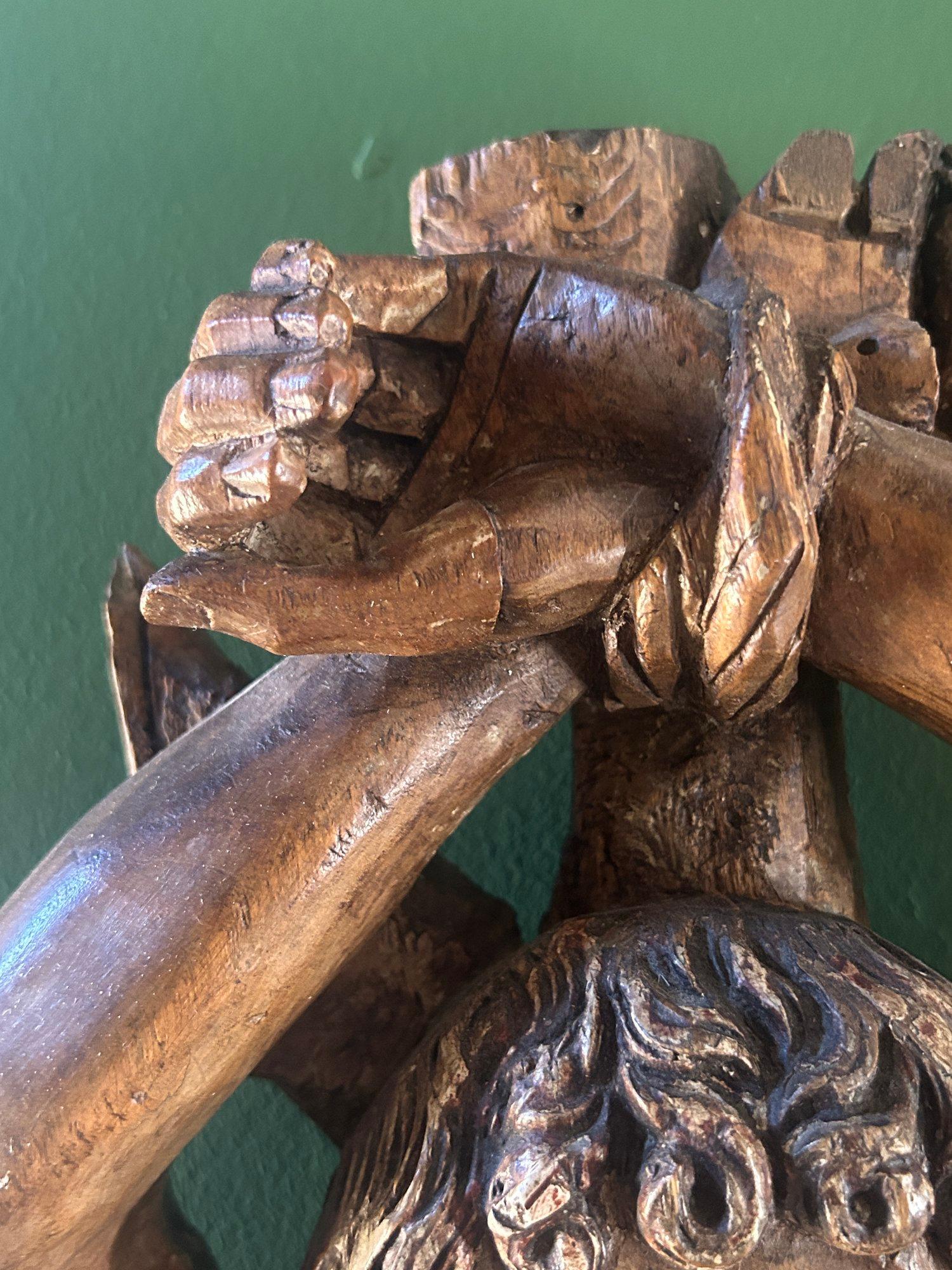 Grande scultura di San Sebastiano in legno di tiglio intagliato tedesco del XVI secolo in vendita 1