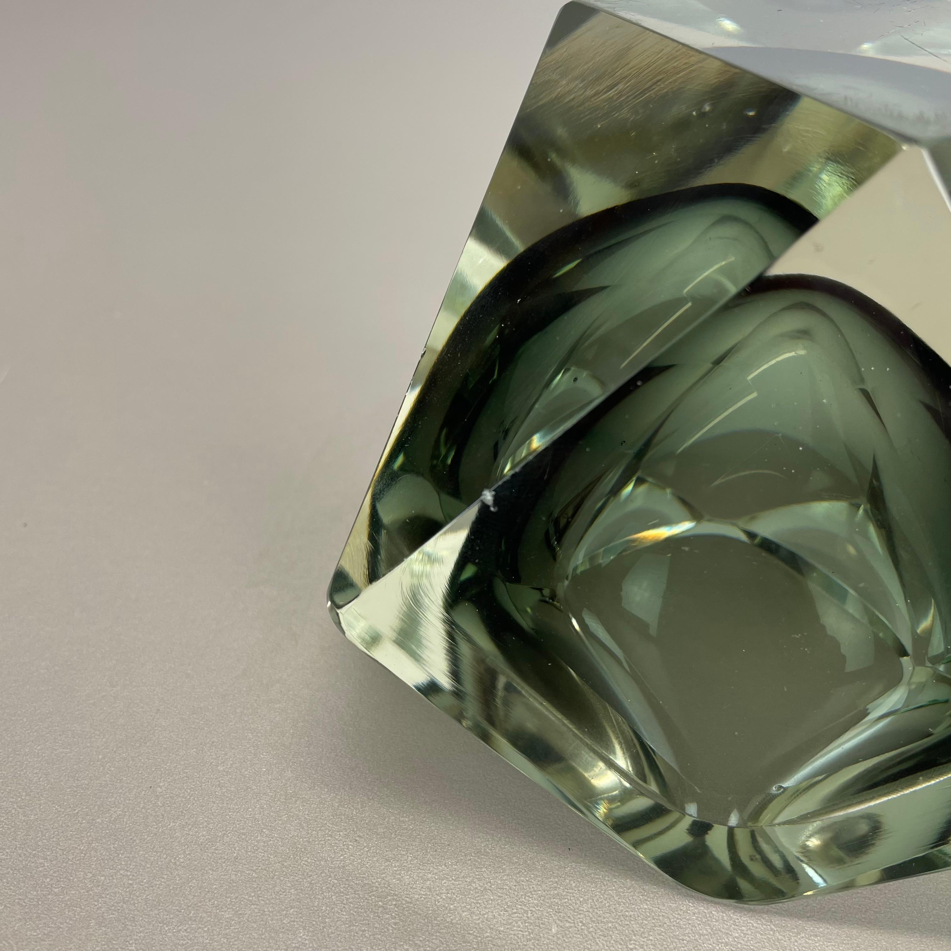 Elemento grande de cristal de Murano DIAMANTE de 1,7 kg, atribuido a Flavio Poli, Italia 1970 en venta 5