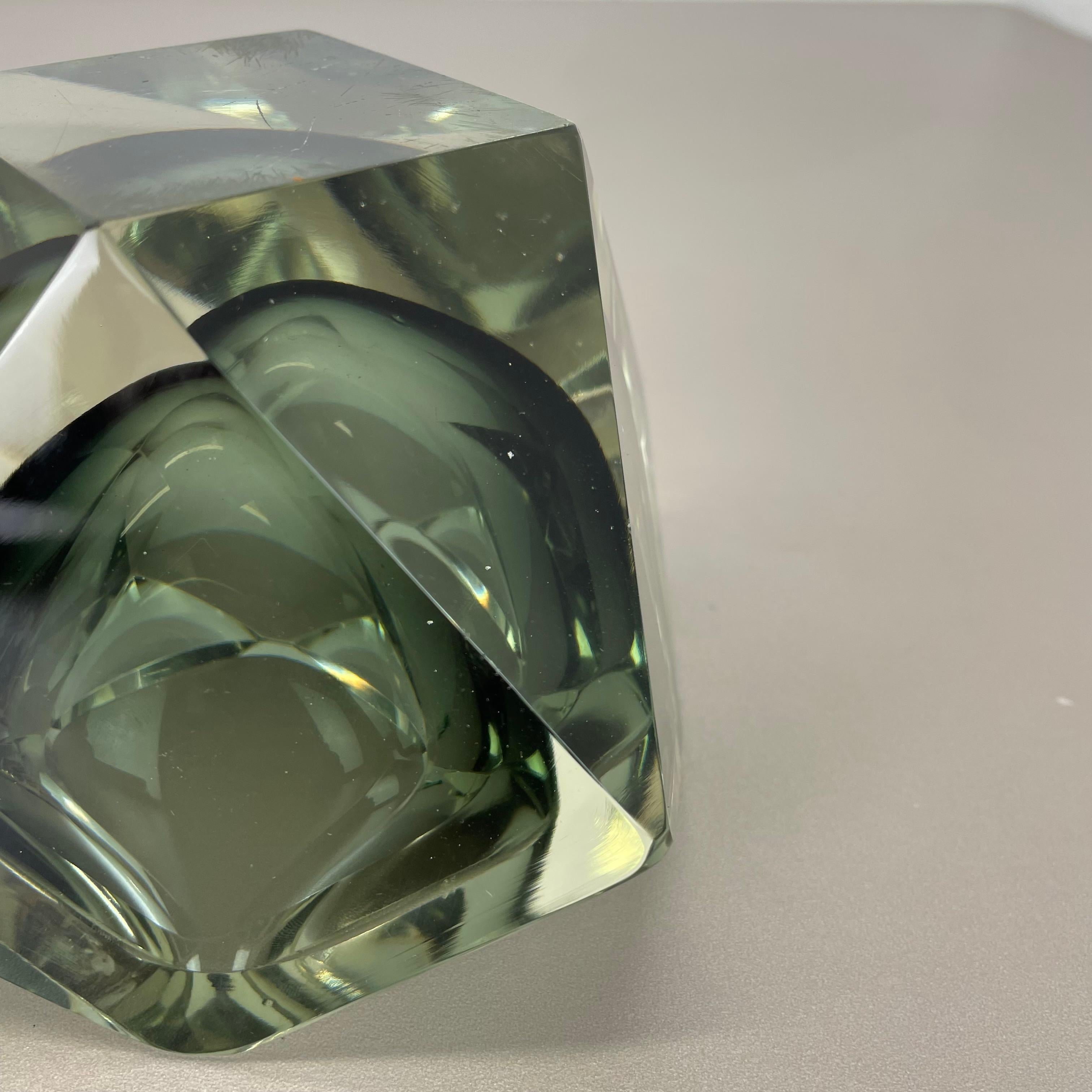 Elemento grande de cristal de Murano DIAMANTE de 1,7 kg, atribuido a Flavio Poli, Italia 1970 en venta 6