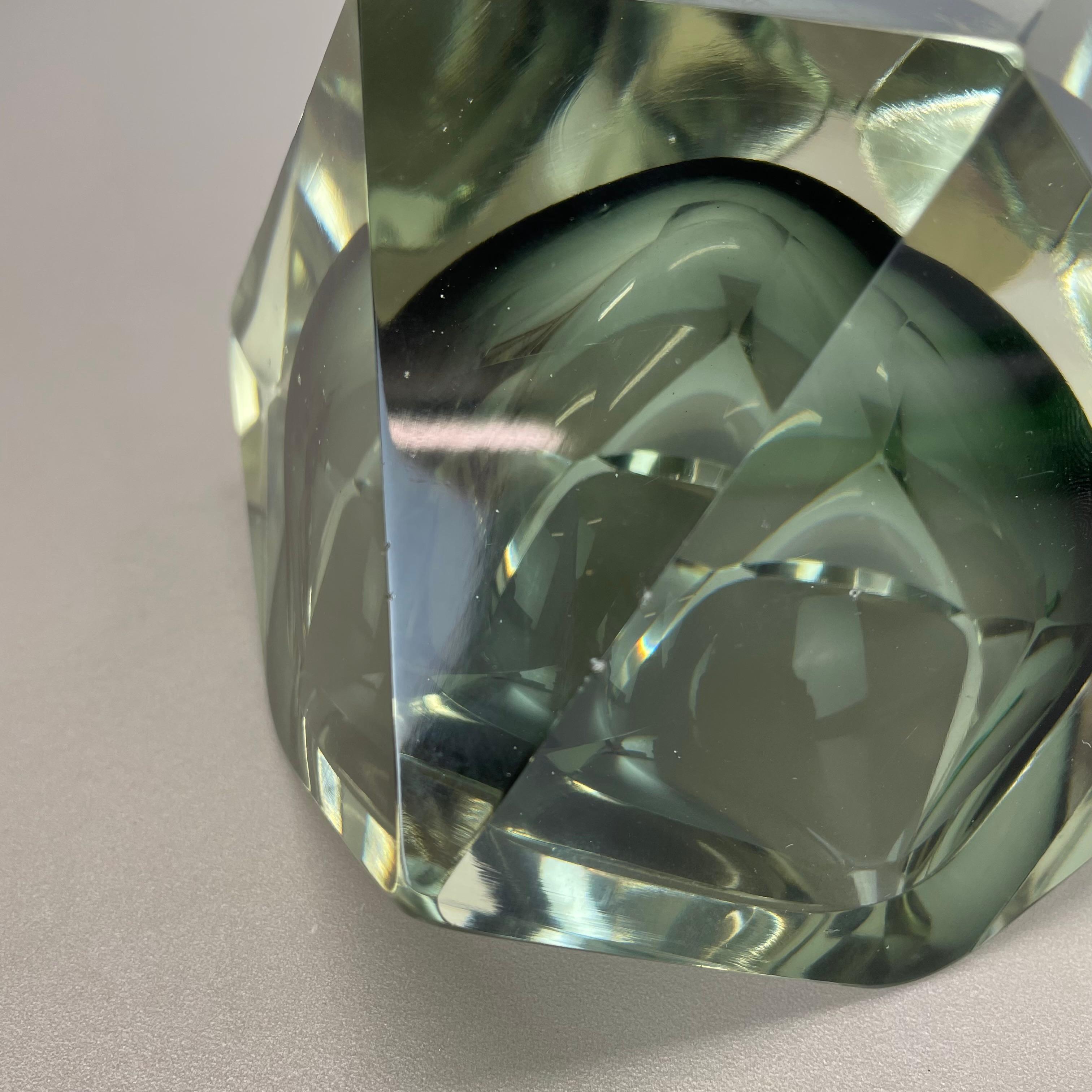 Elemento grande de cristal de Murano DIAMANTE de 1,7 kg, atribuido a Flavio Poli, Italia 1970 en venta 11