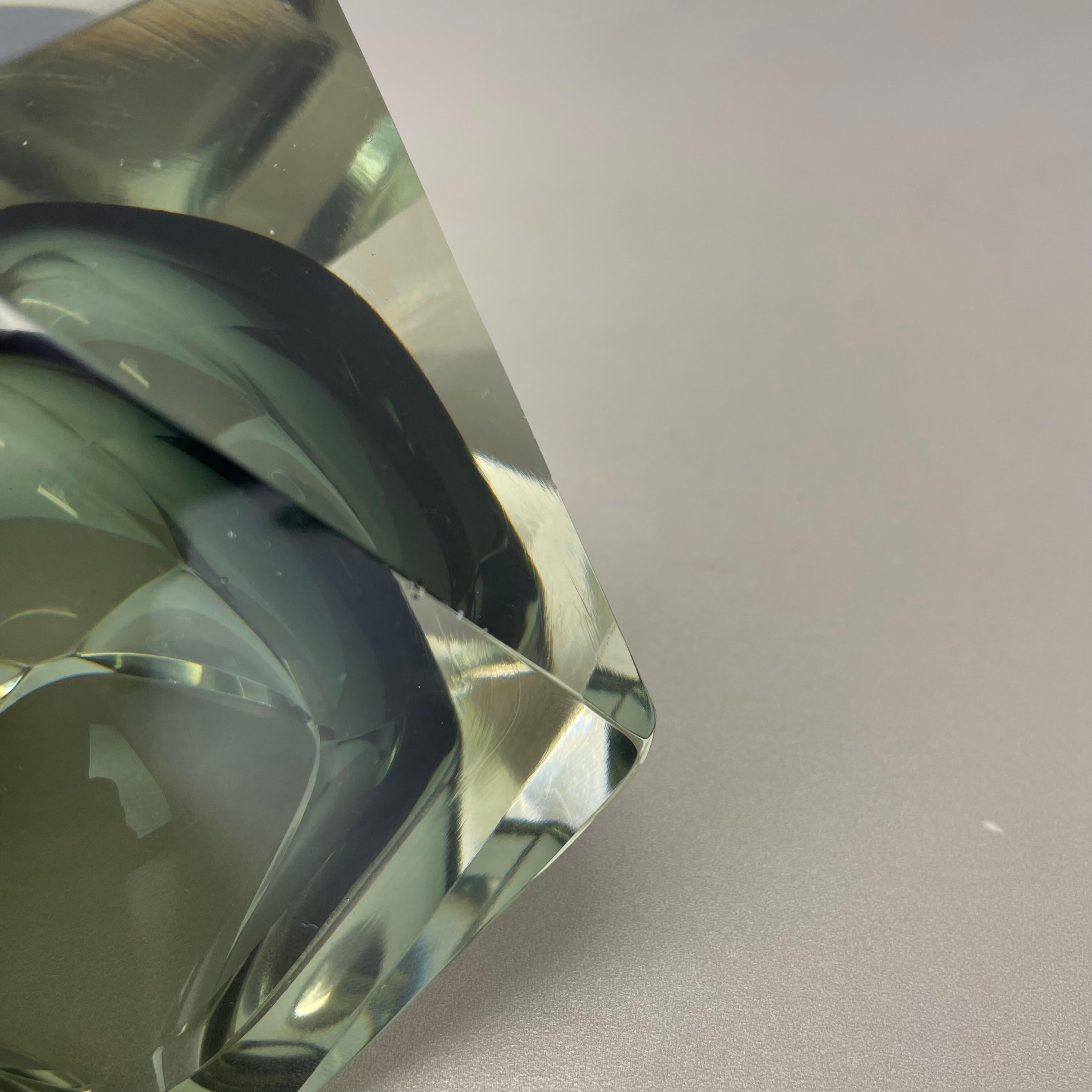 Elemento grande de cristal de Murano DIAMANTE de 1,7 kg, atribuido a Flavio Poli, Italia 1970 en venta 12