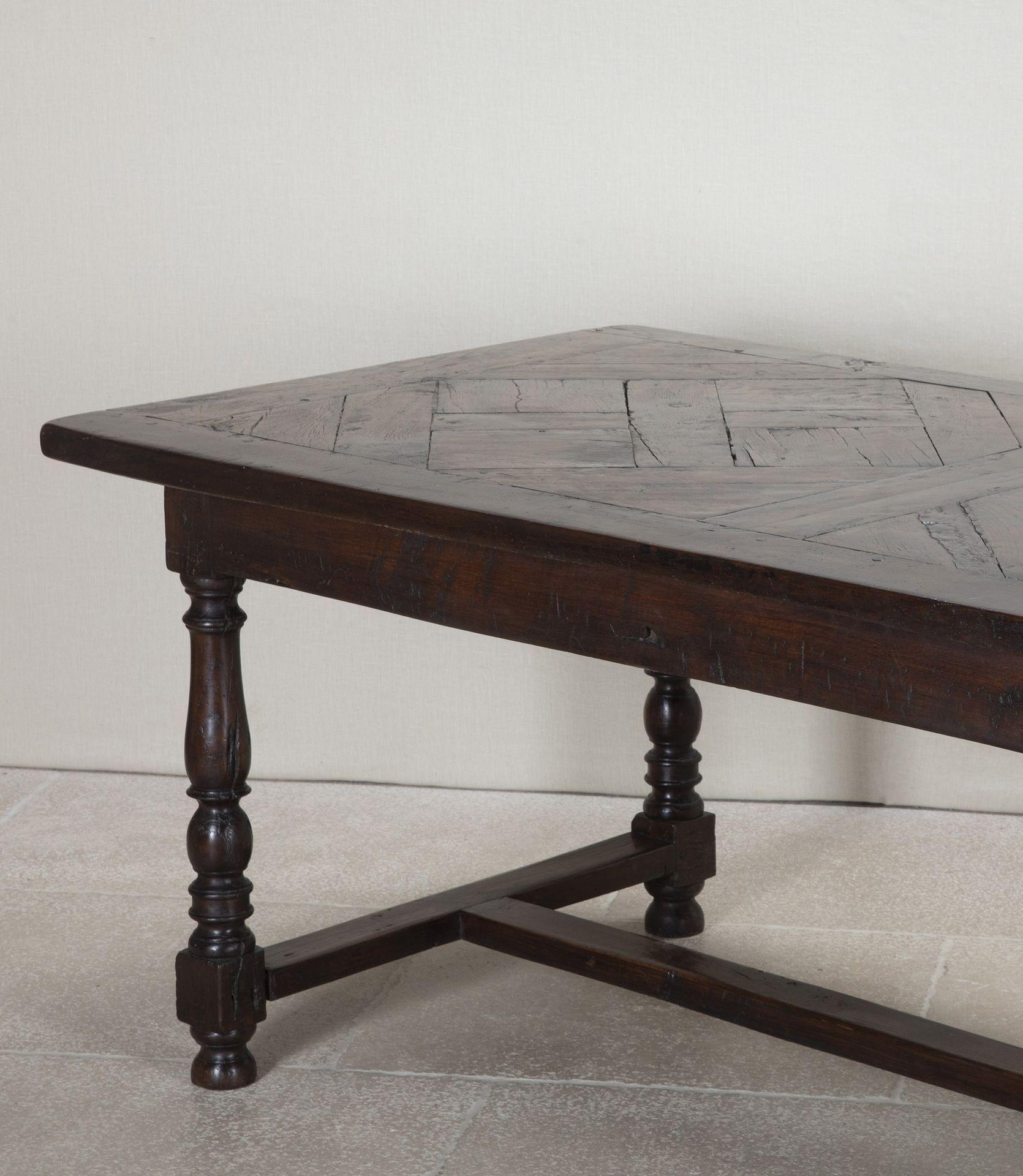 Français Large 17th-18th Century Parisian 'Versailles Parquetry' Oak Refectory Table en vente