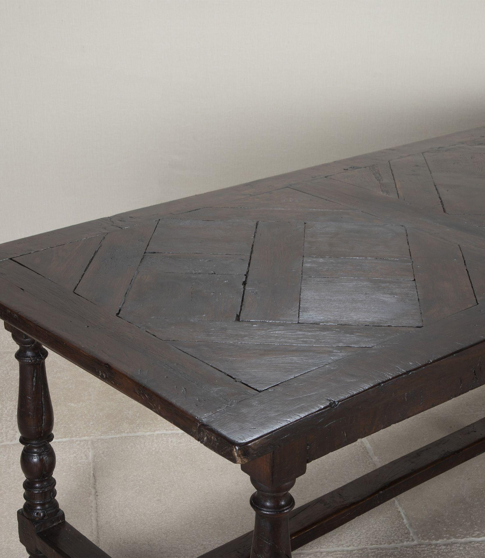 Large 17th-18th Century Parisian 'Versailles Parquetry' Oak Refectory Table en vente 1