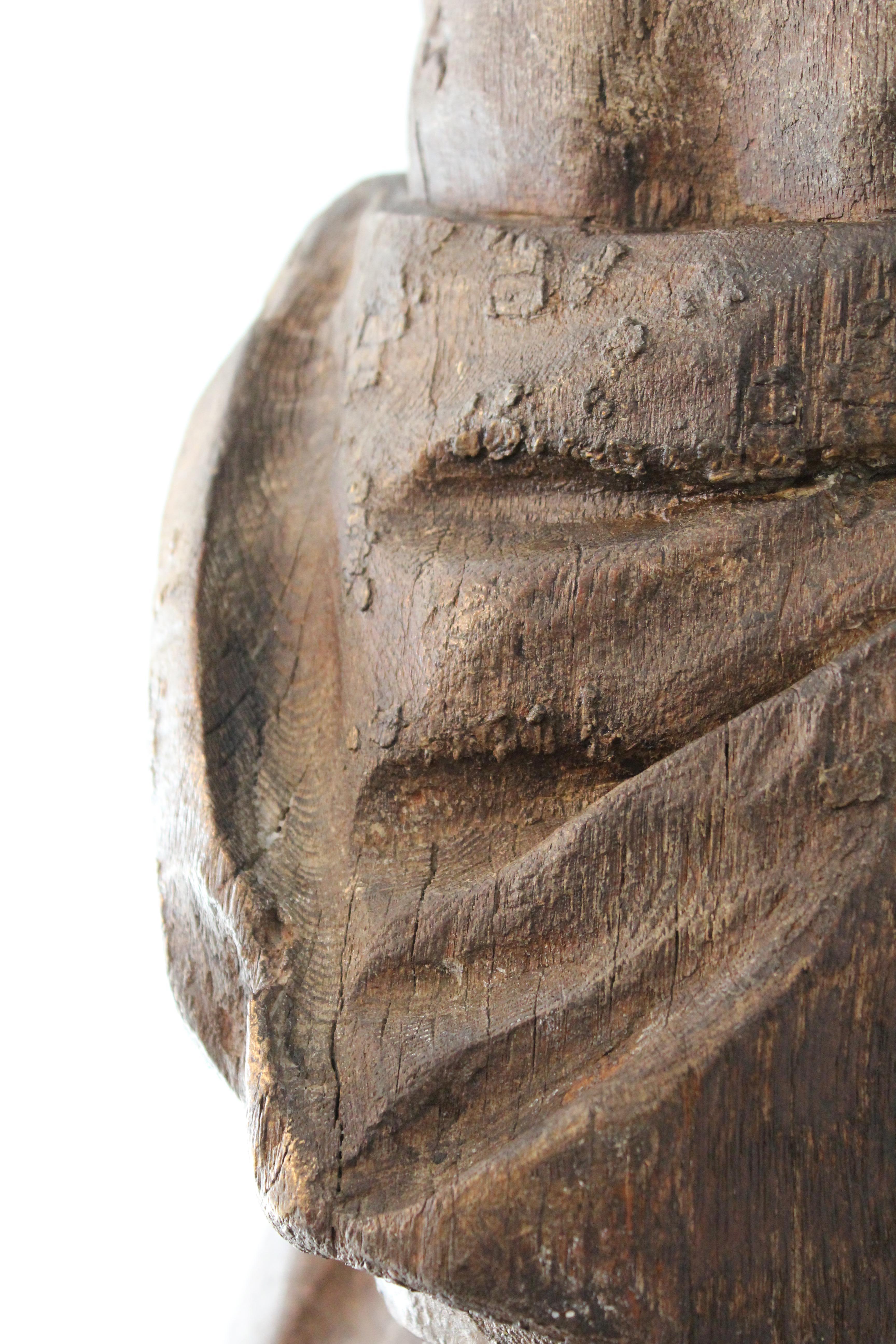 Large A.I.C. Corpus Christi en bois du 17ème siècle. en vente 5