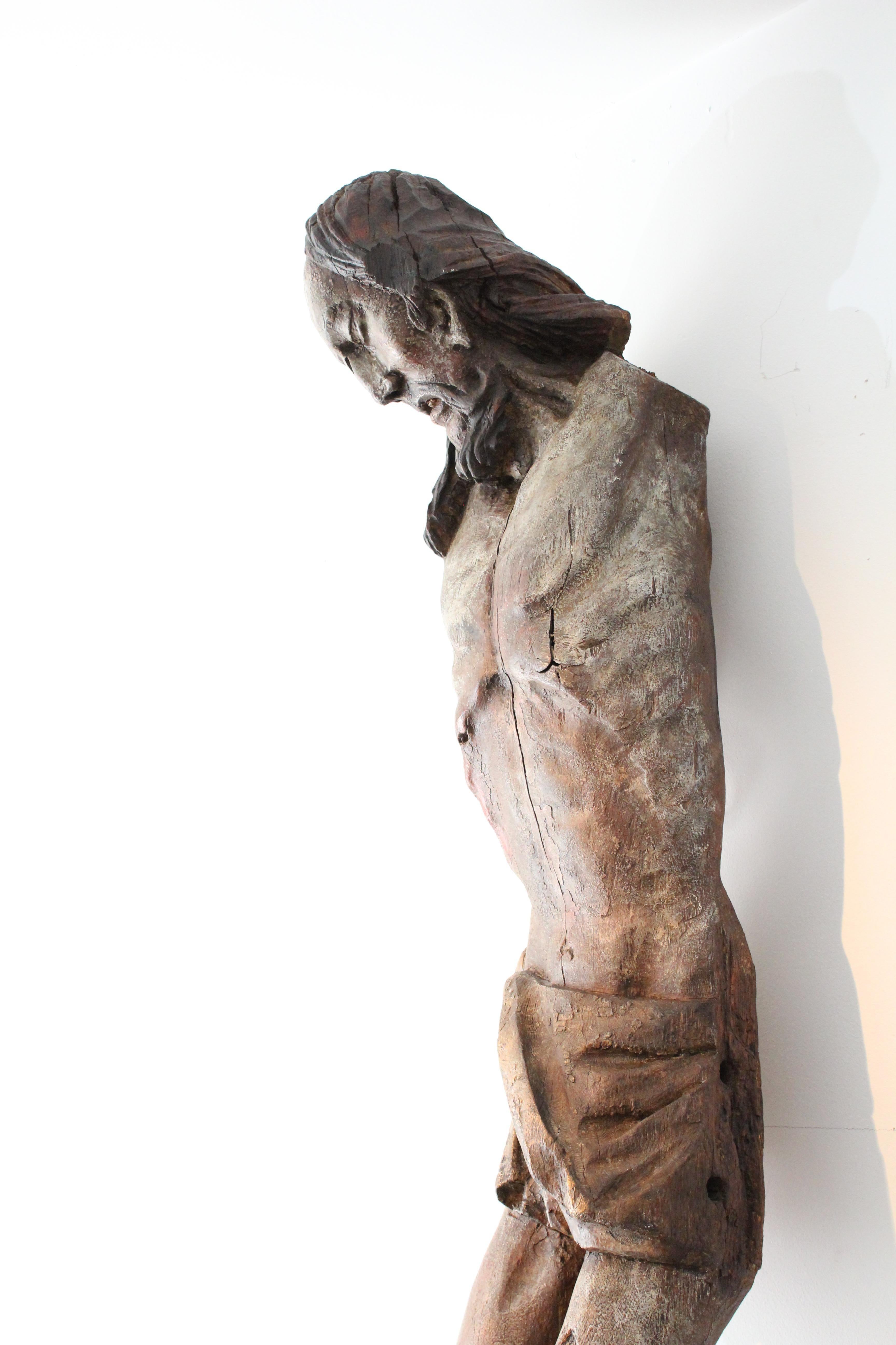 Large A.I.C. Corpus Christi en bois du 17ème siècle. en vente 6