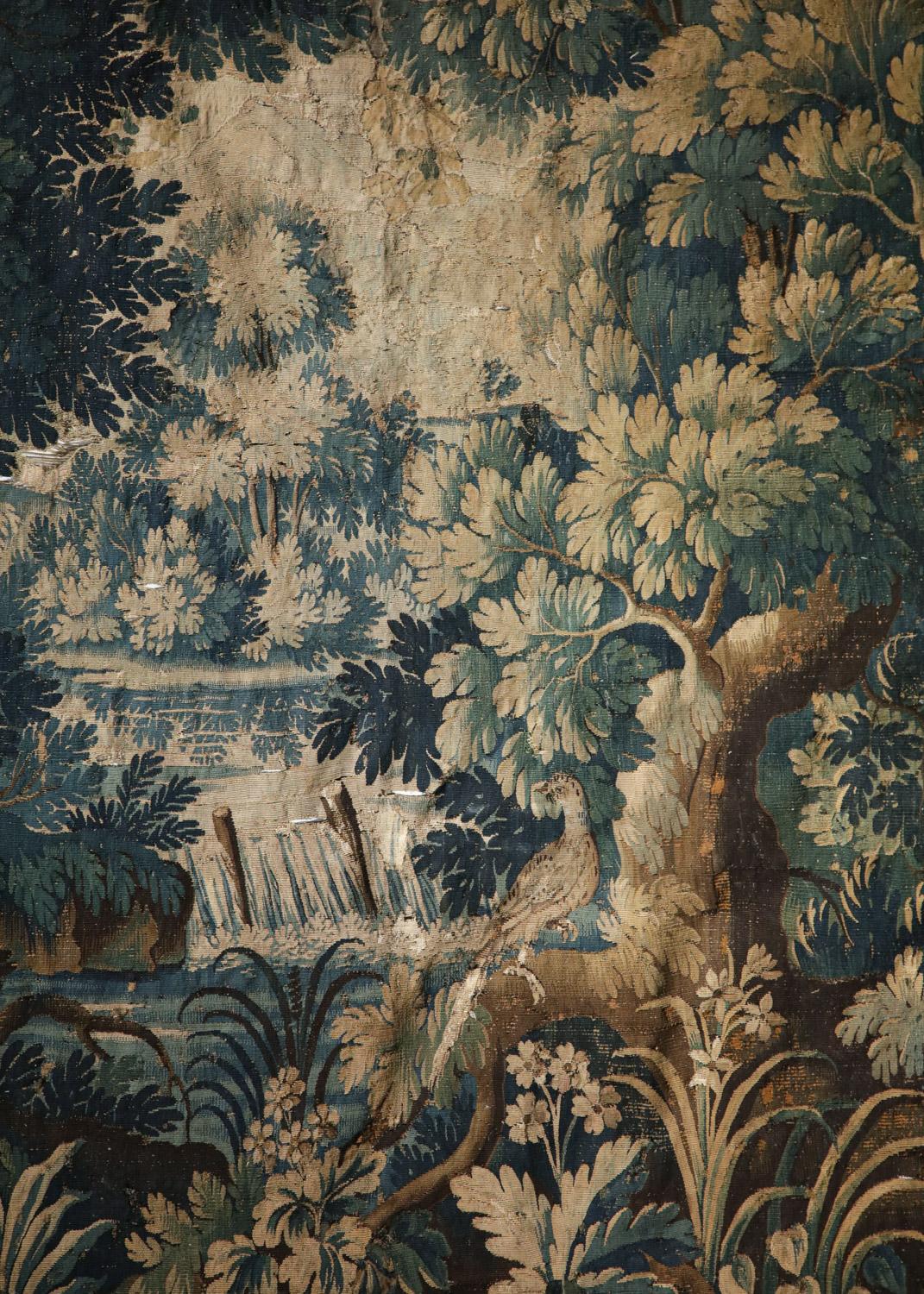 Fait main Grande tapisserie française d'Aubusson du 17ème siècle « Verdure »  en vente