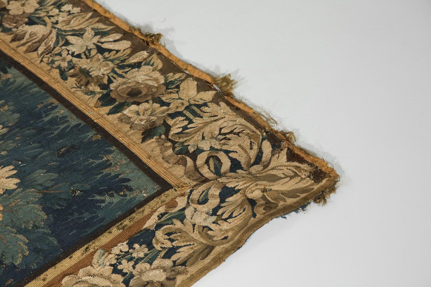 Laine Grande tapisserie française d'Aubusson du 17ème siècle « Verdure »  en vente