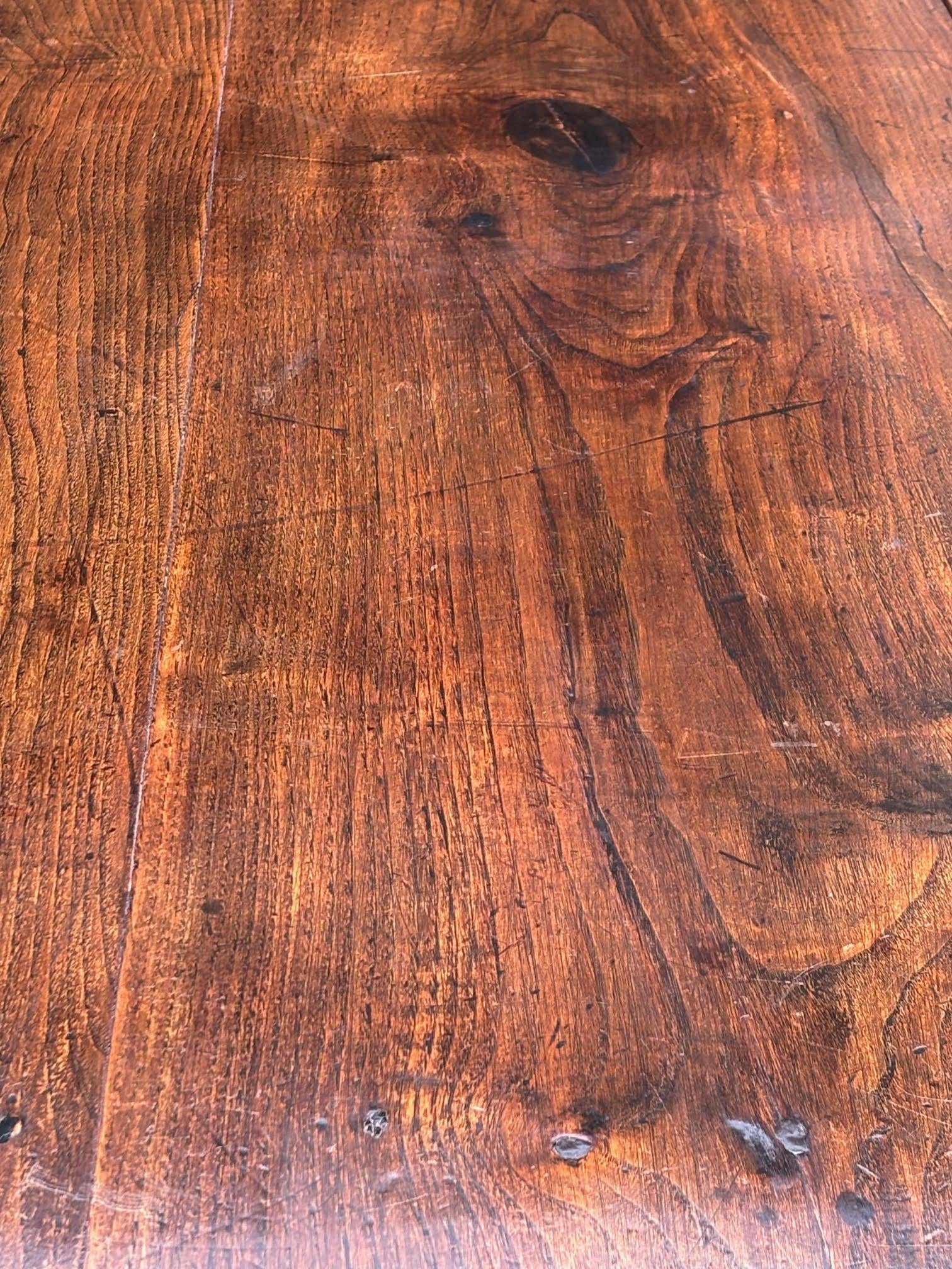 Grande table à deux pieds en chêne massif d'époque Charles II du XVIIe siècle en vente 2