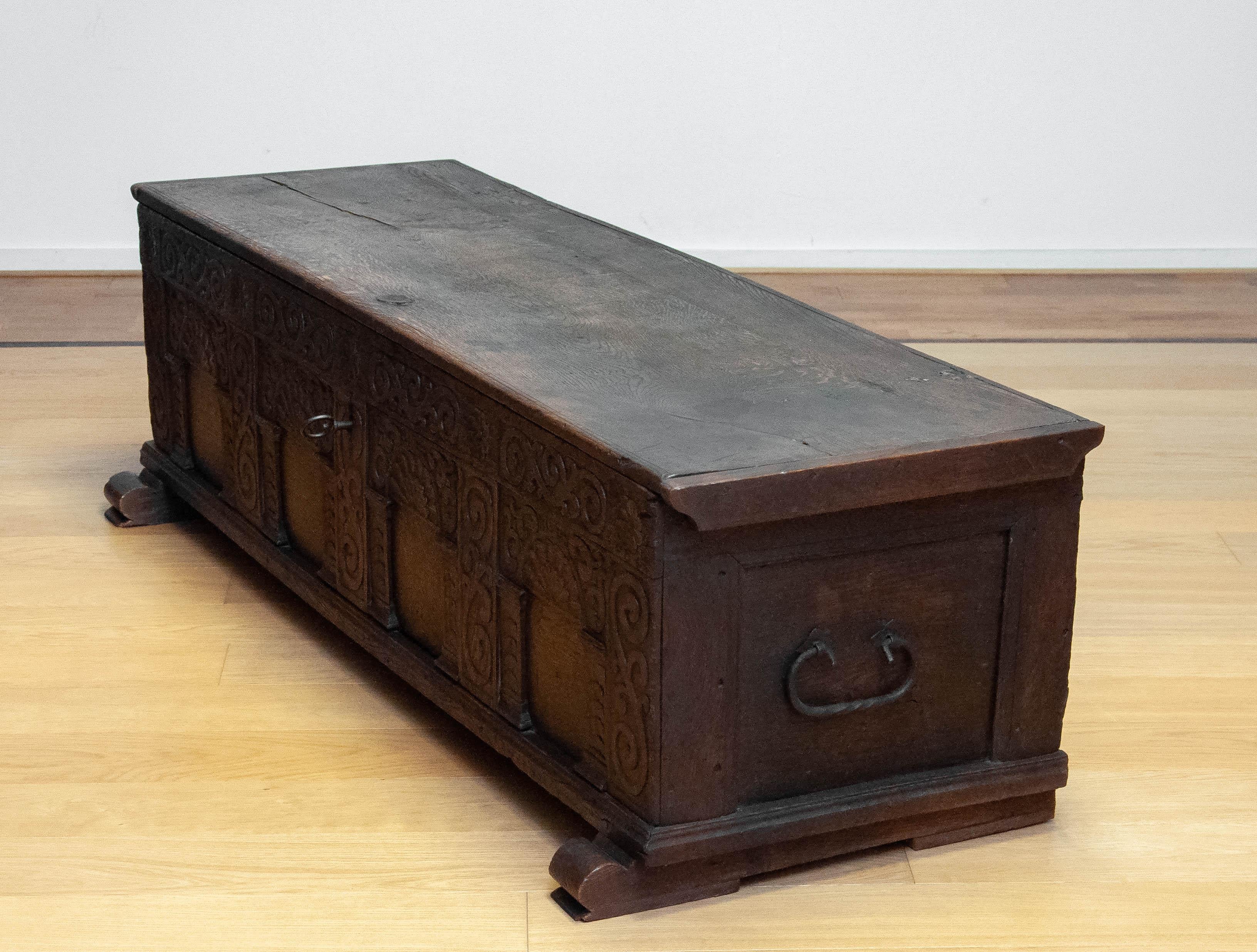 Large 17th Century German Continental Oak Coffer Chest. For Sale 5