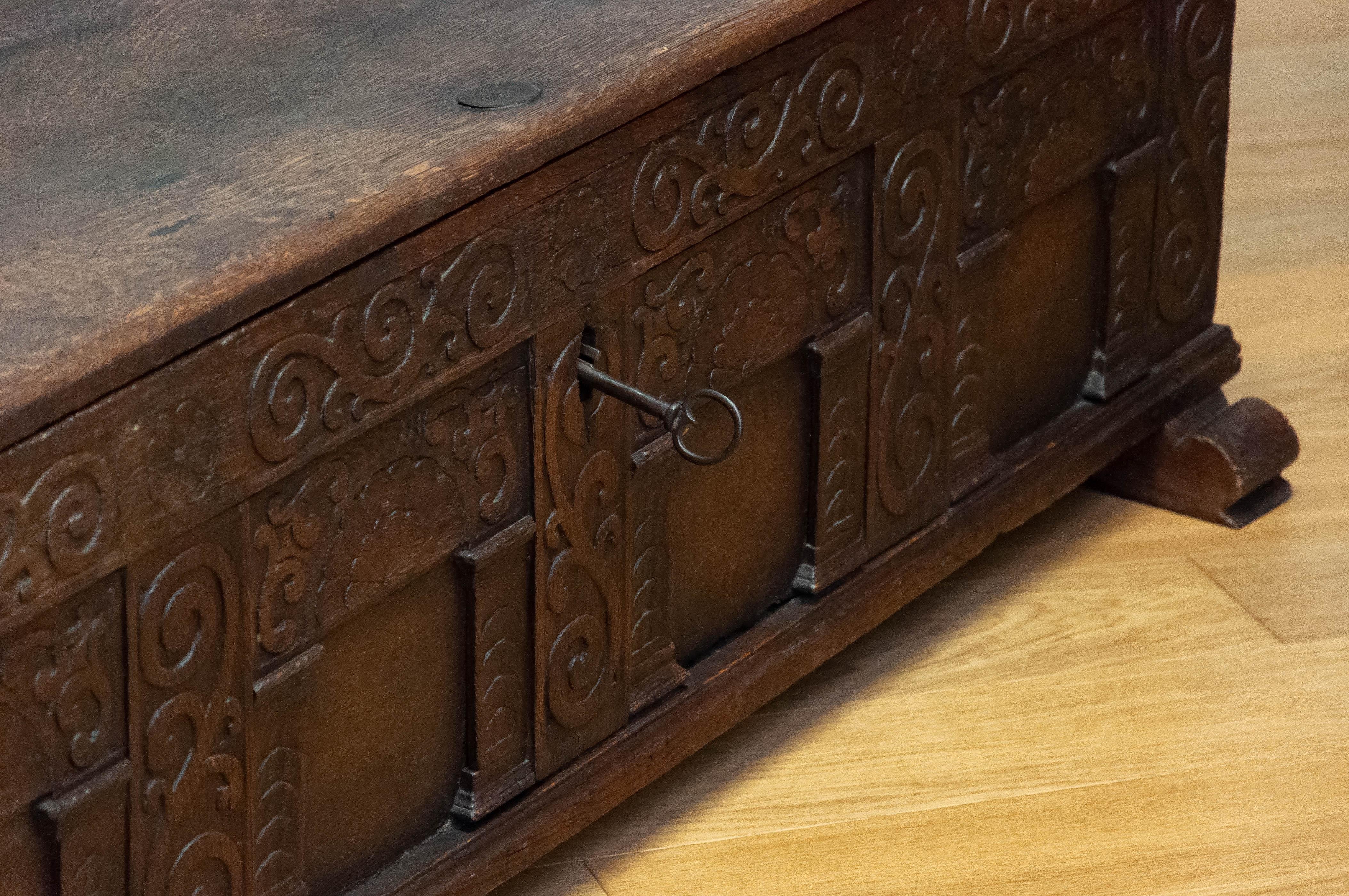Large 17th Century German Continental Oak Coffer Chest. For Sale 2