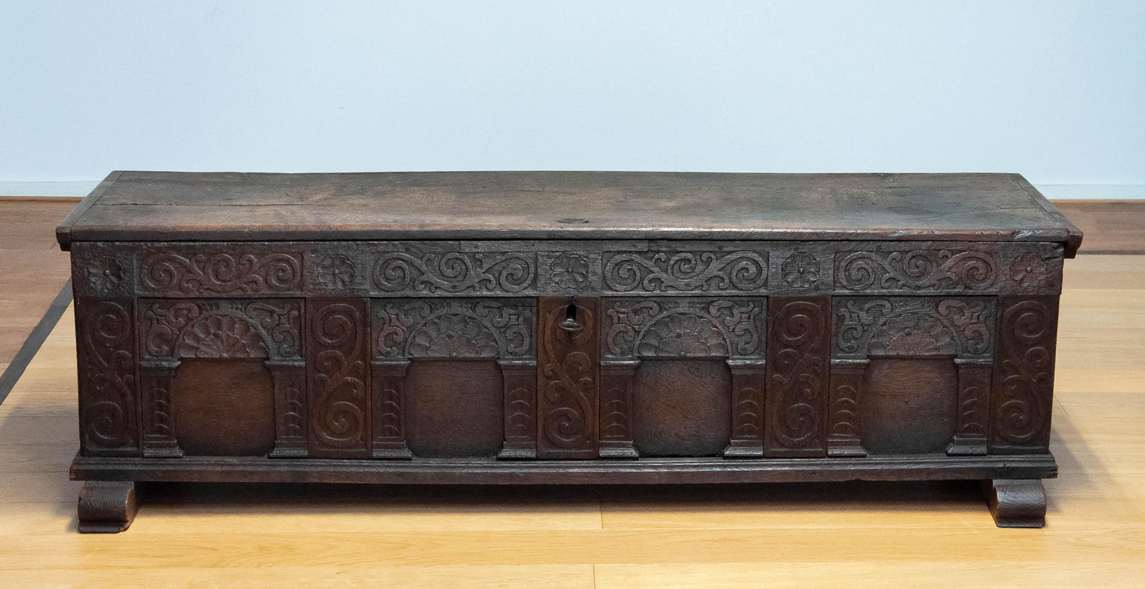 Large 17th Century German Continental Oak Coffer Chest. For Sale 3