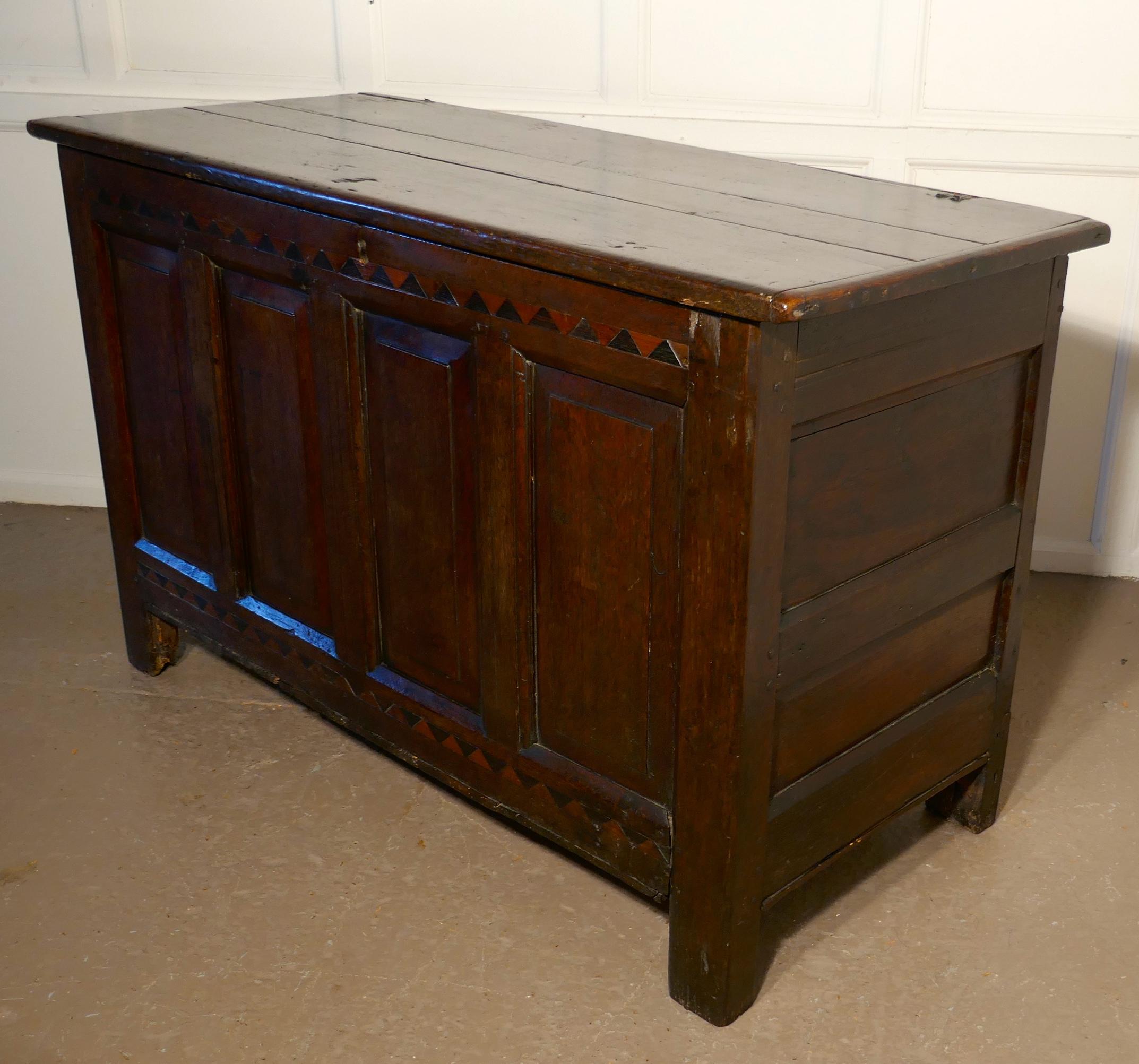 Large 17th Century Inlaid Panelled Oak Coffer In Good Condition For Sale In Chillerton, Isle of Wight