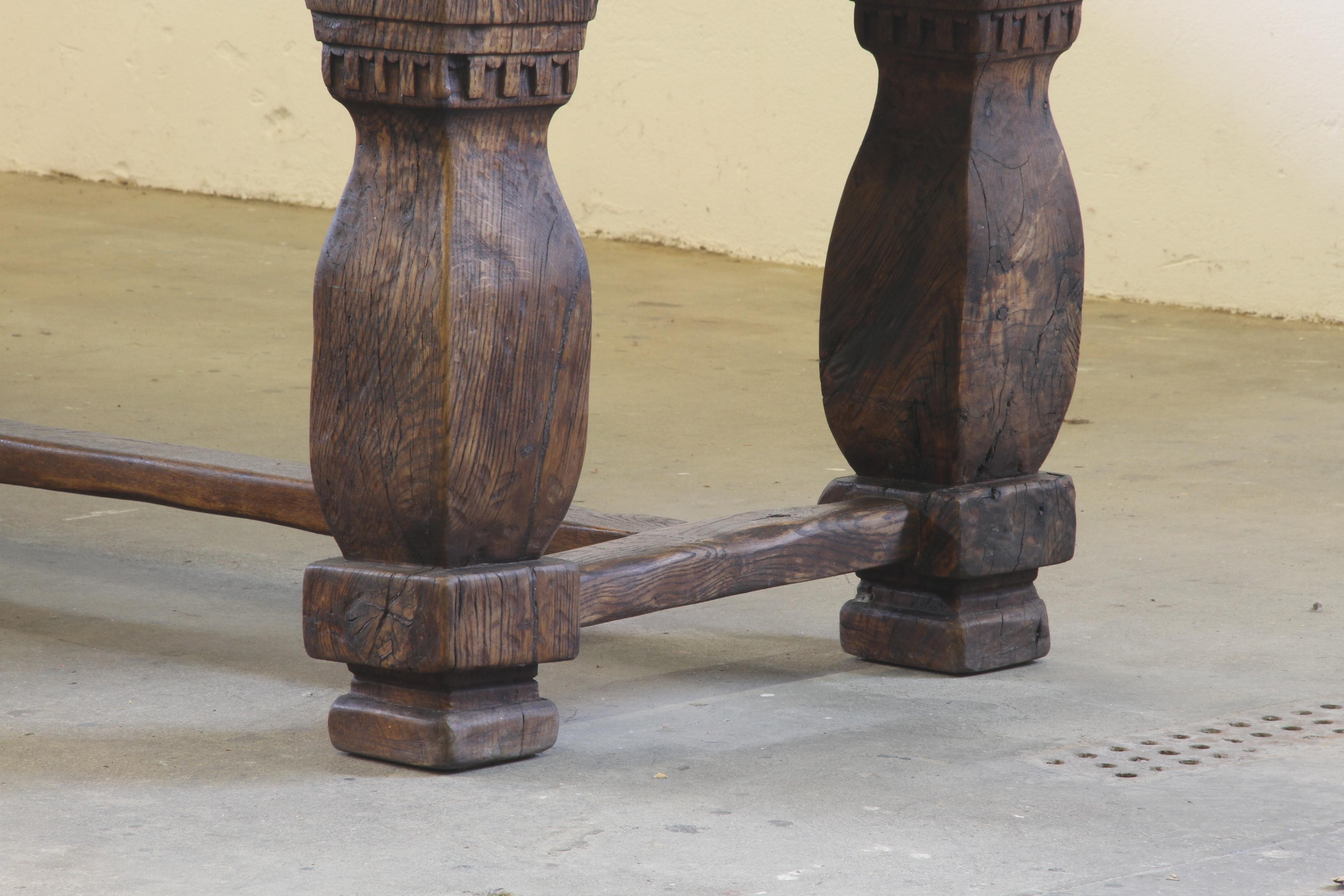 Grande table de réfectoire de style jacobéen baroque du 17e siècle - Début 1900 Bon état - En vente à Store Heddinge, DK