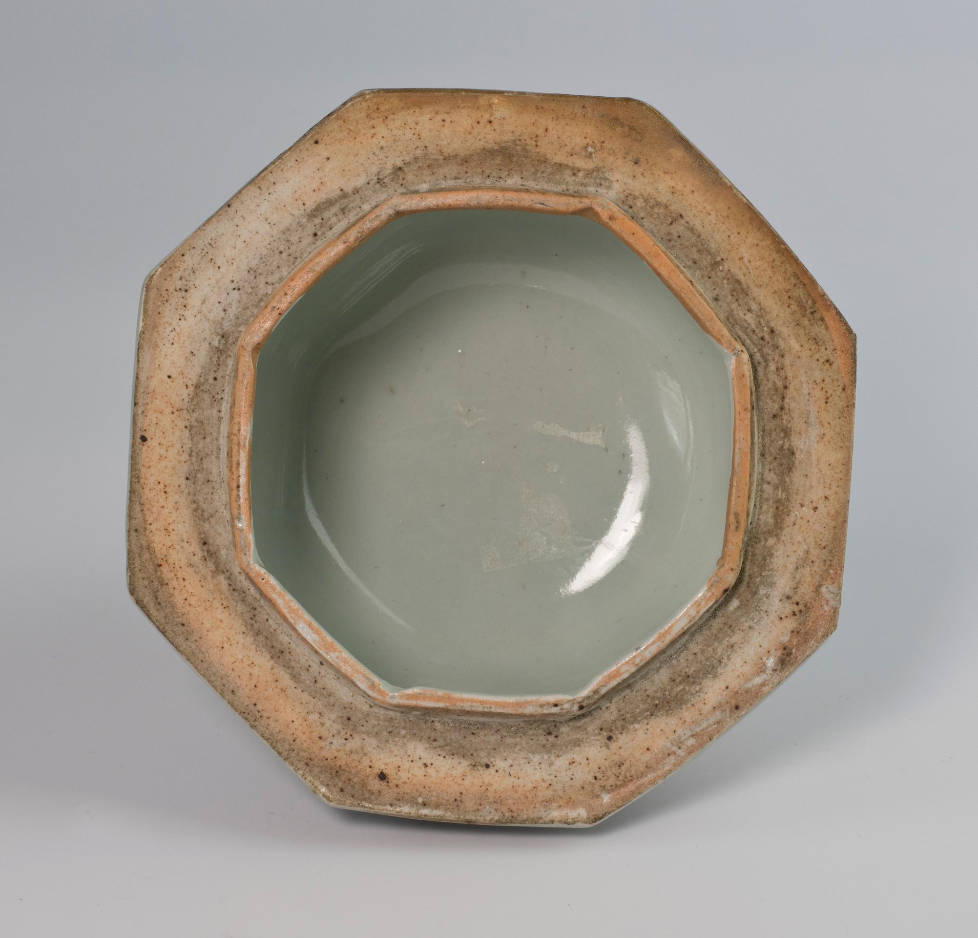 Large 17th Century Japanese Arita Vase - Genroku Period For Sale 7
