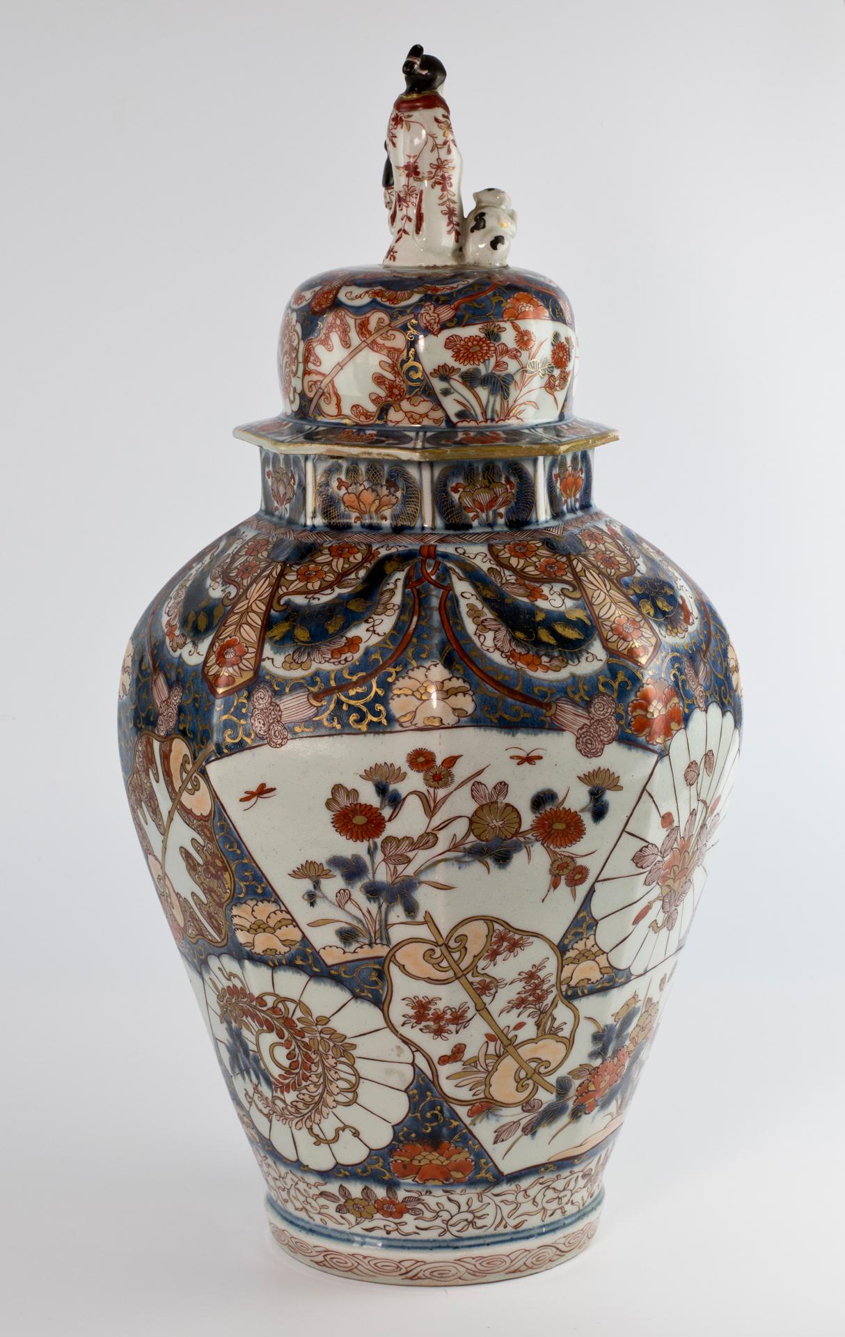 Edo Large 17th Century Japanese Arita Vase - Genroku Period For Sale