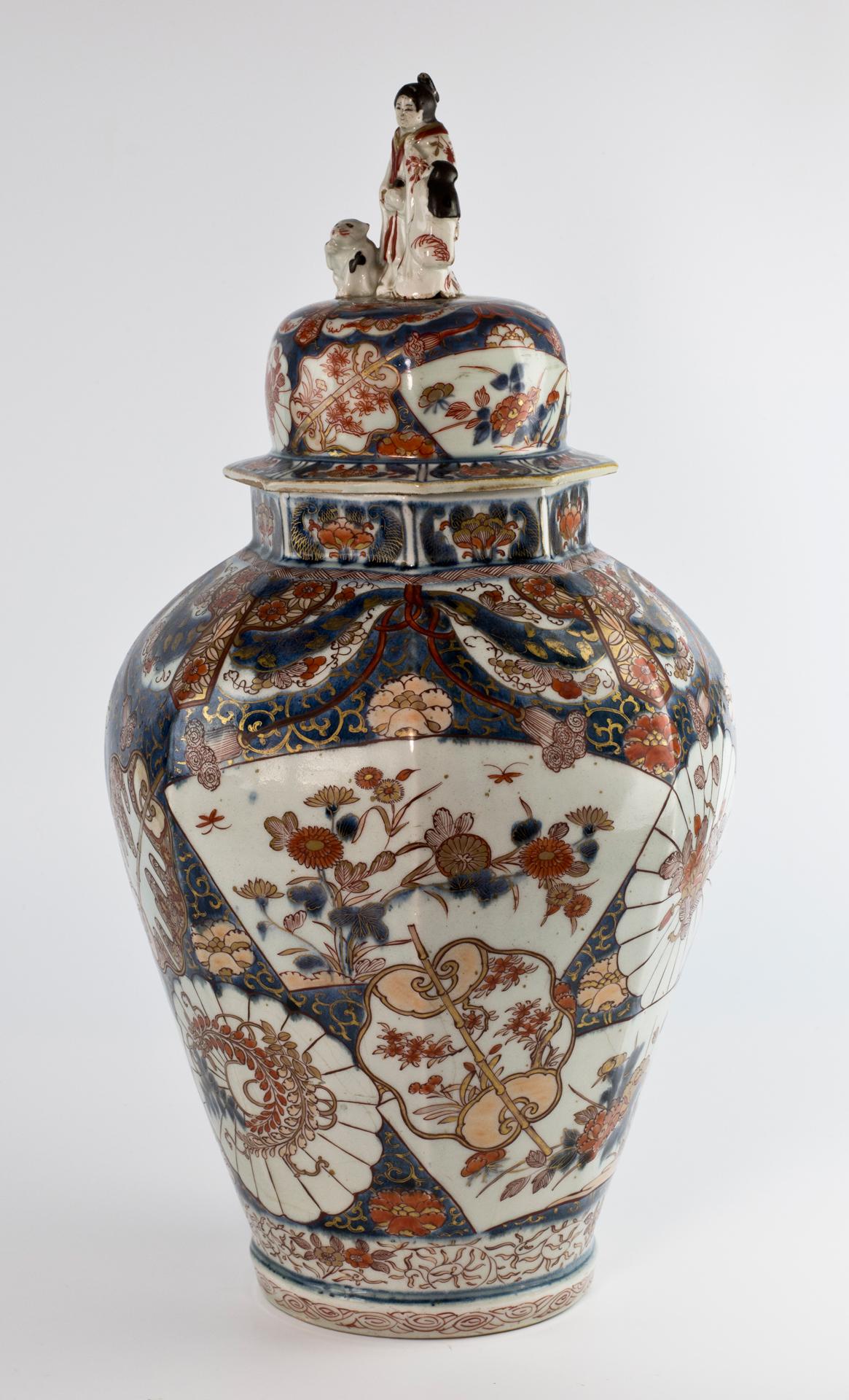Ceramic Large 17th Century Japanese Arita Vase - Genroku Period For Sale