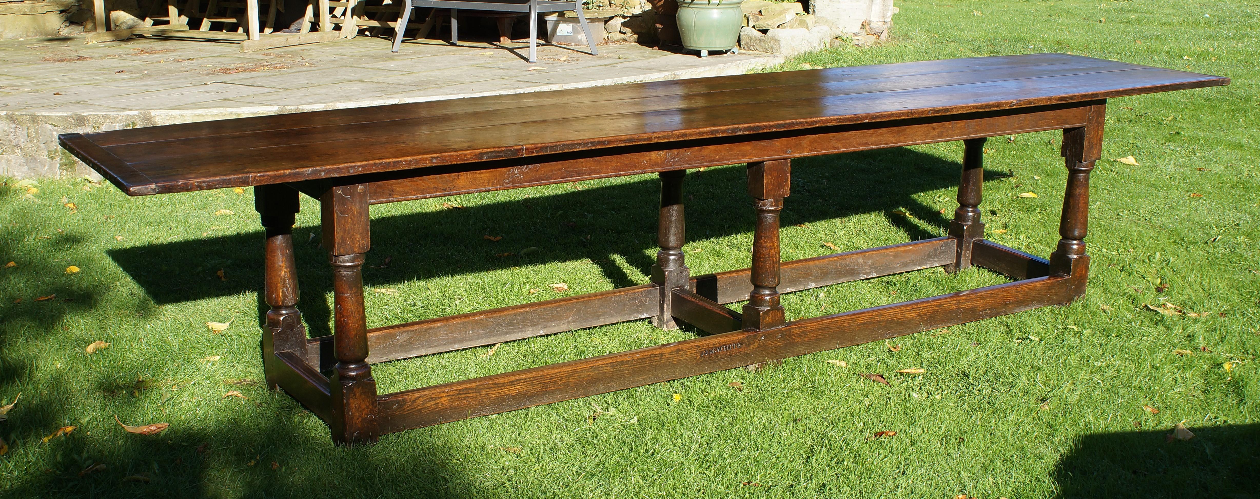 Large 17th Century Oak Refectory Table. kitchen/dining. In Good Condition For Sale In Skipton, GB