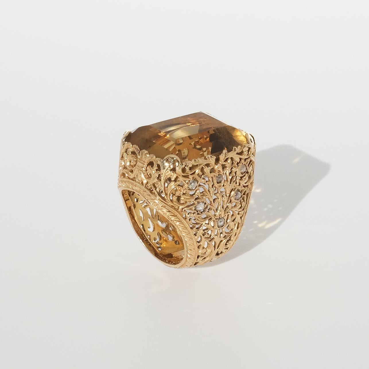 Großer Ring aus 18 Karat Gold mit rechteckigem Citrin im Angebot 7