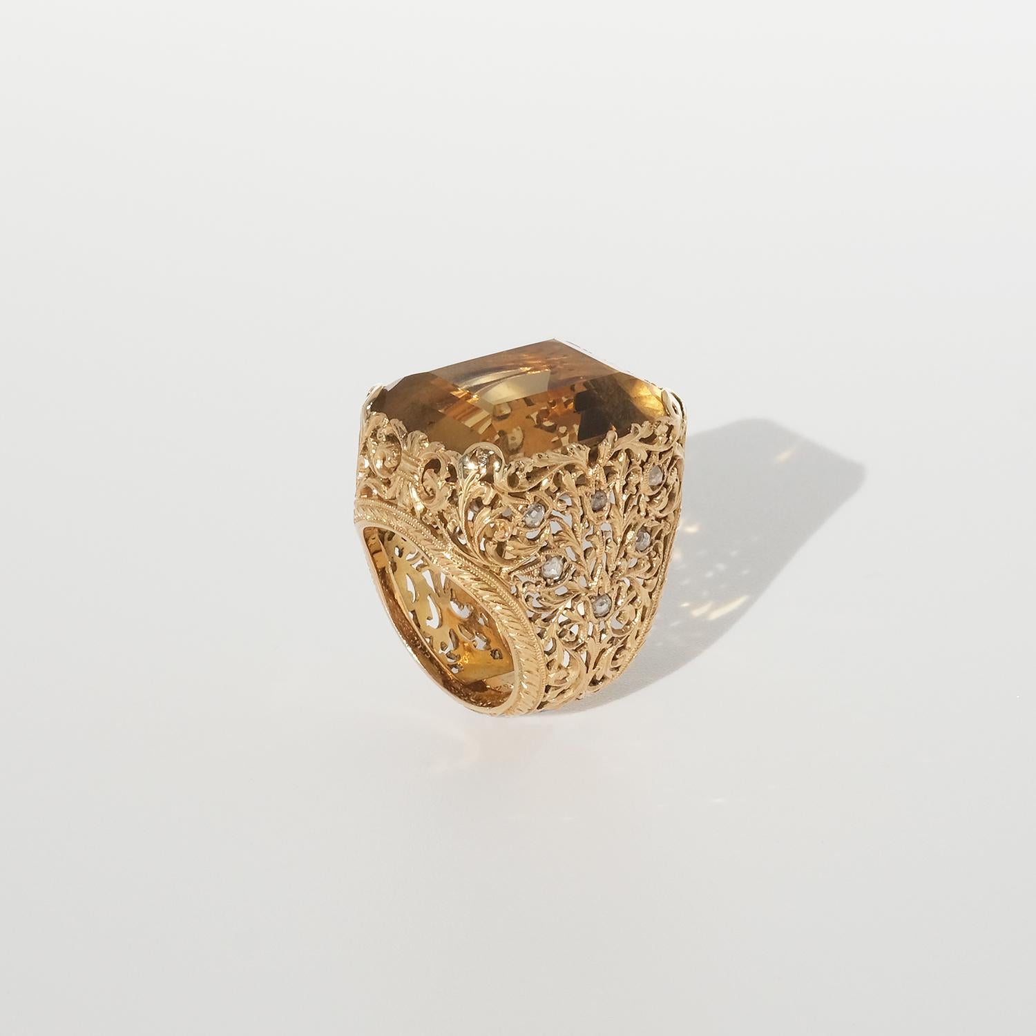 Großer Ring aus 18 Karat Gold mit rechteckigem Citrin im Angebot 8