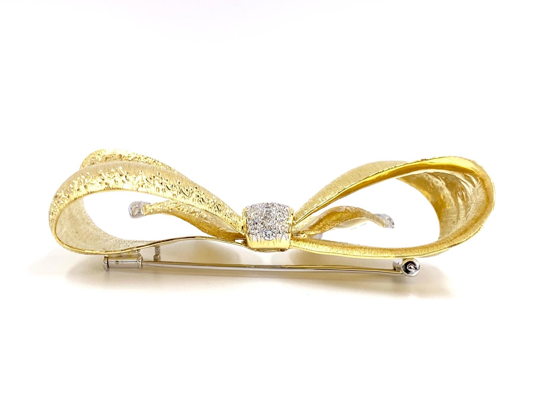 Large 18 Karat Gold and Diamond Bow Brooch In Excellent Condition In Pikesville, MD