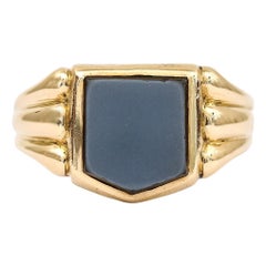 Edwardian Large 18 Karat Yellow Gold and Sardonyx Men’s Signet Ring, circa 1910