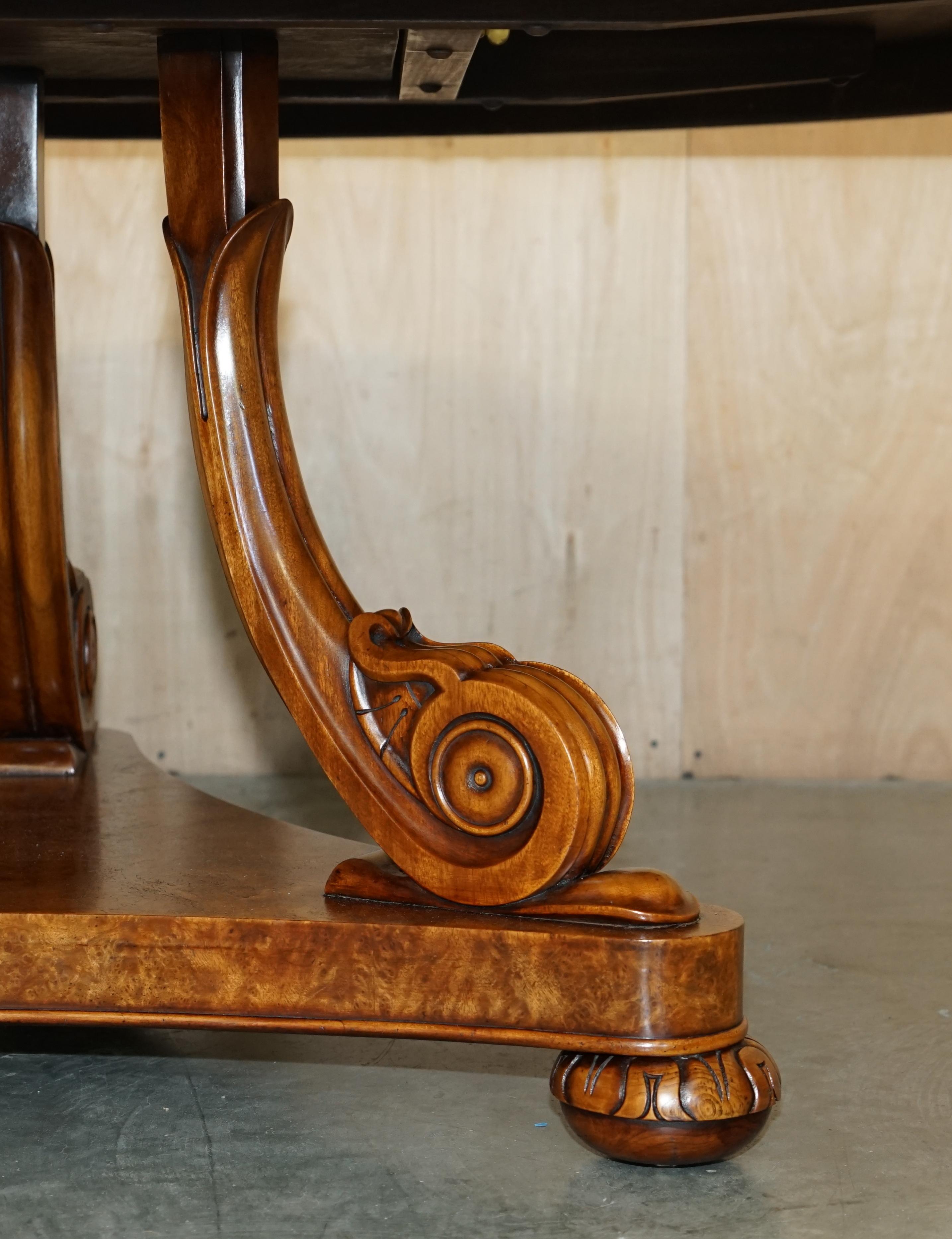 20th Century Large  Burr Walnut Hardwood & Satinwood Round Dining Table Seats 8 For Sale