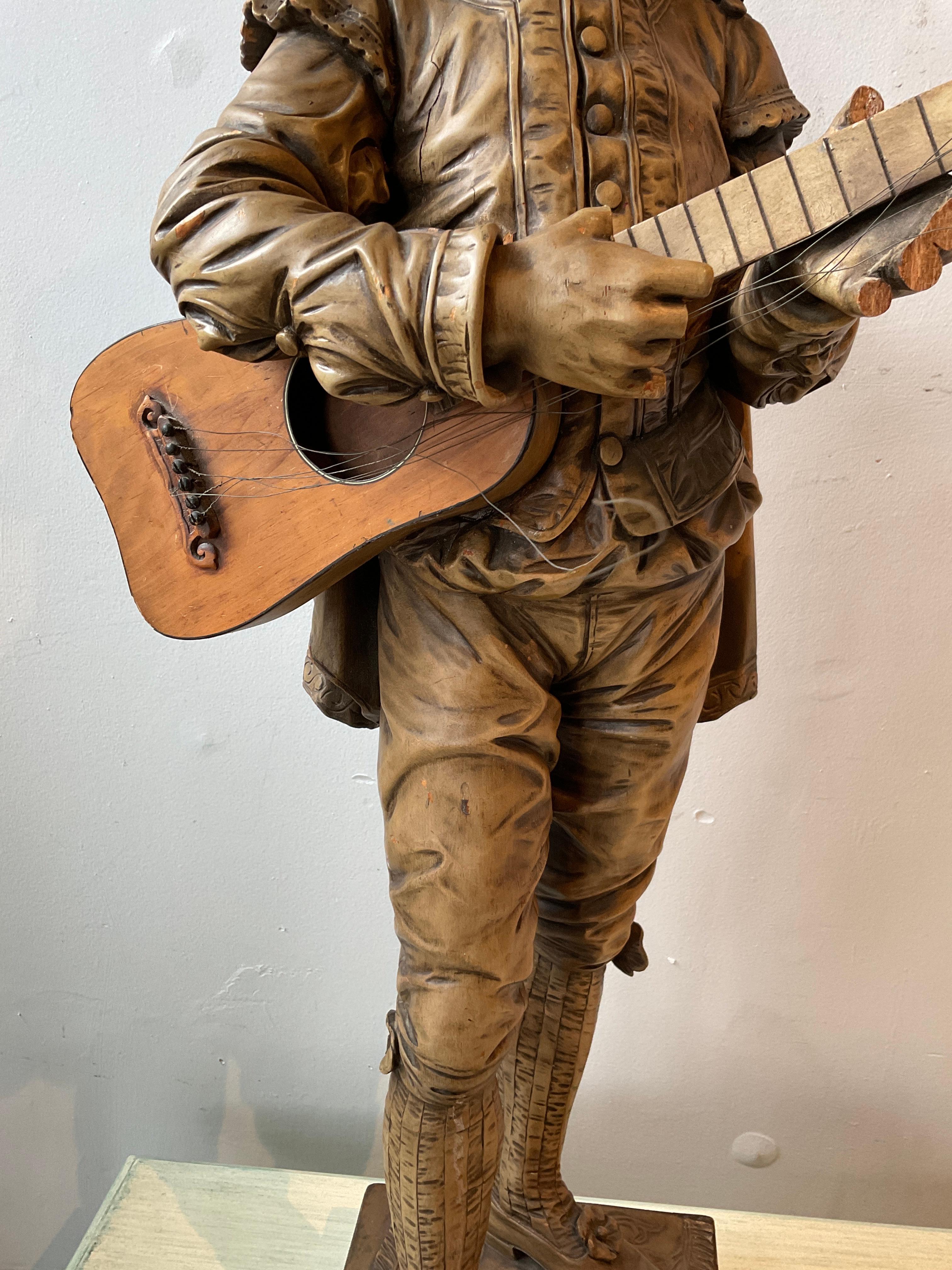 Large 1880s Carved Wood Sculpture Of Figaro For Sale 2