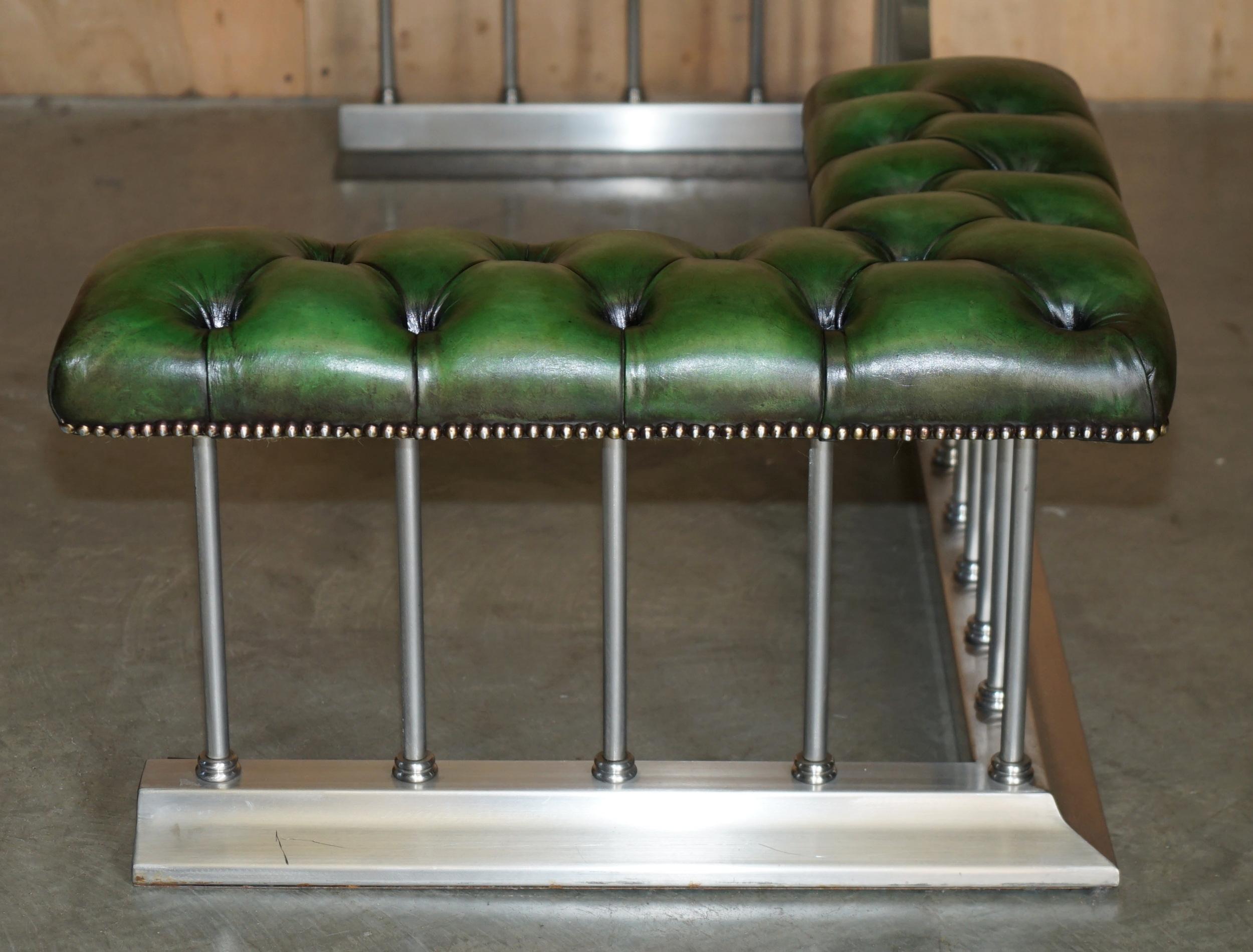 GRANDE 188CM DE ANCHO VINTAGE CUERO CROMADO REGENCY GREEN CHESTERFiELD CLUB FENDER en venta 2