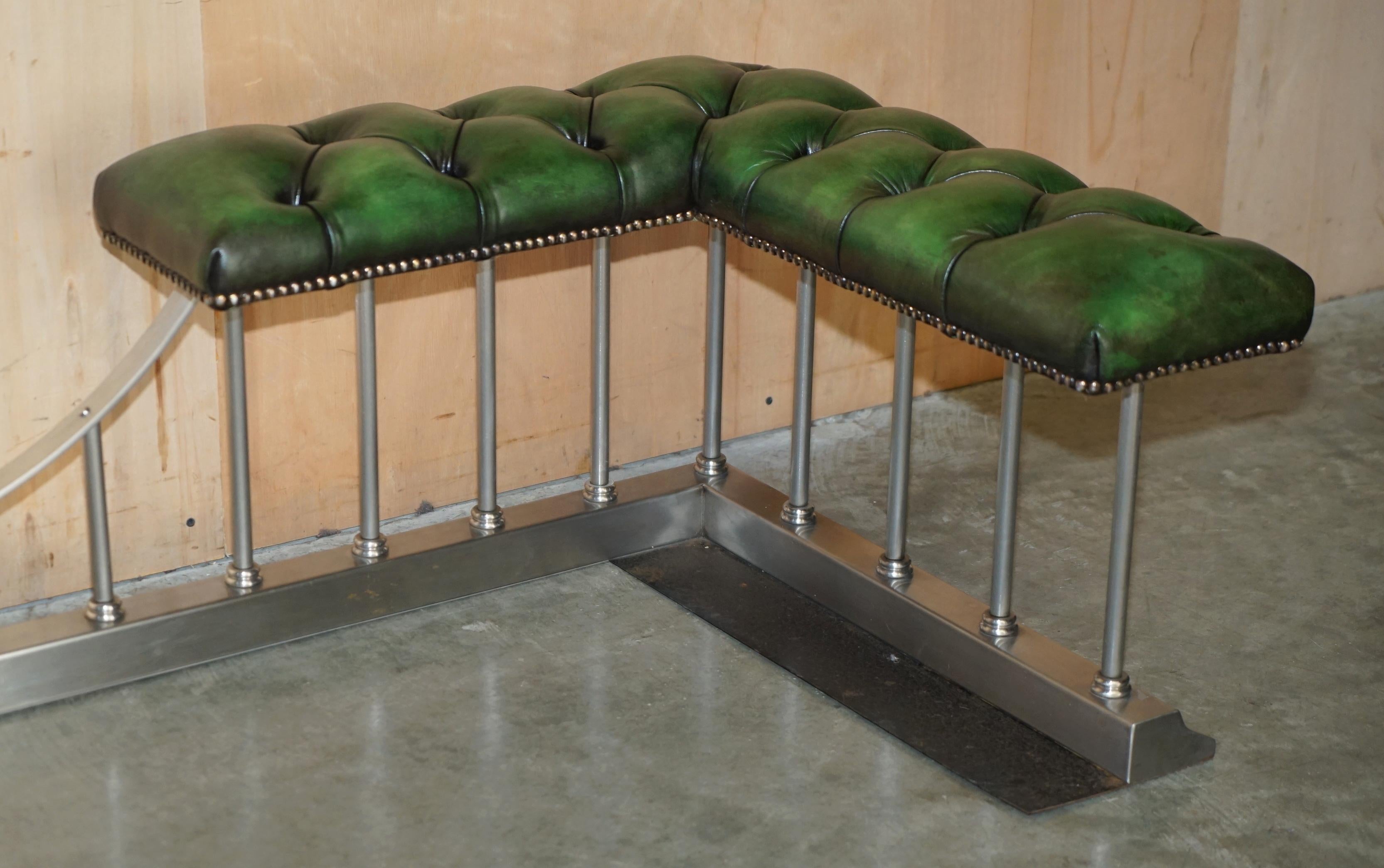 GRANDE 188CM DE ANCHO VINTAGE CUERO CROMADO REGENCY GREEN CHESTERFiELD CLUB FENDER en venta 7